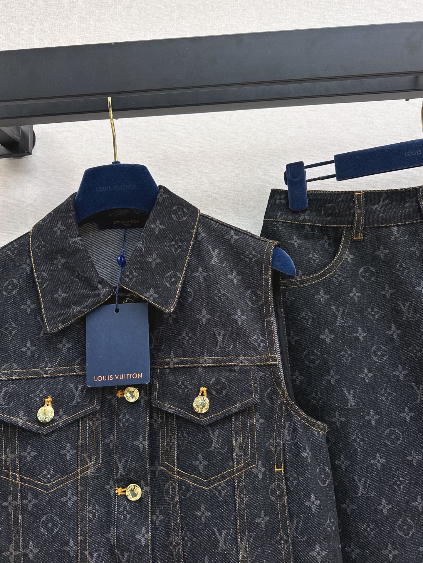 L 25ss monogram denim suit