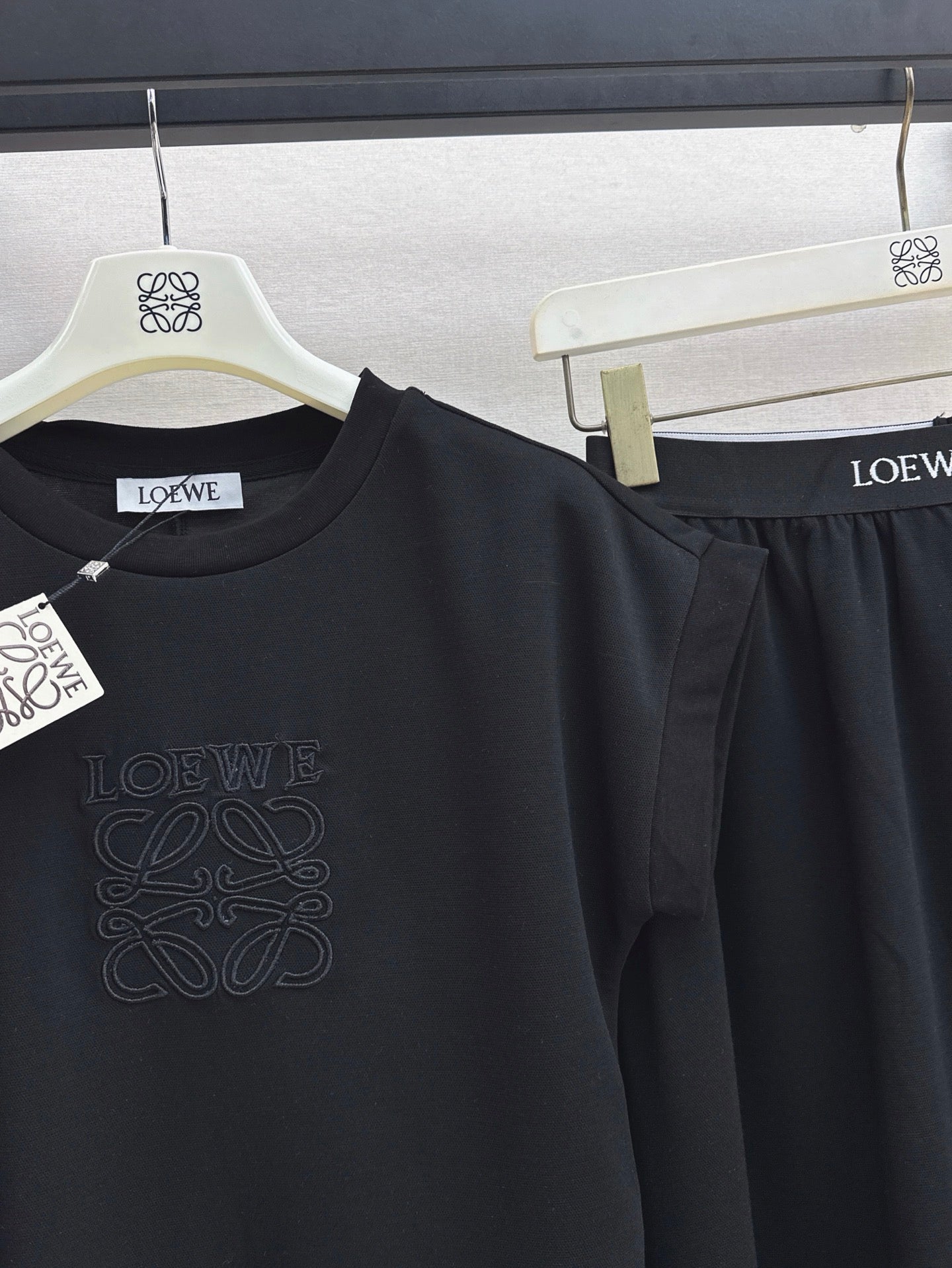 Lo 25ss tee skirt set
