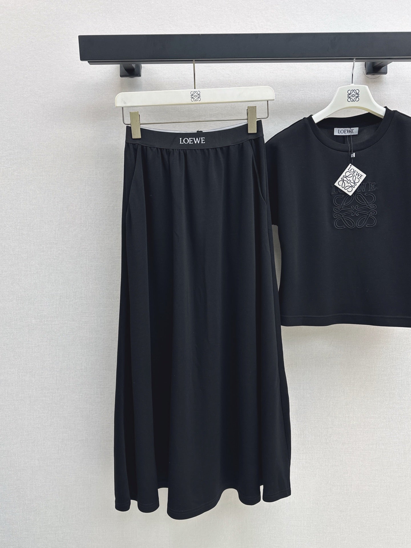 Lo 25ss tee skirt set