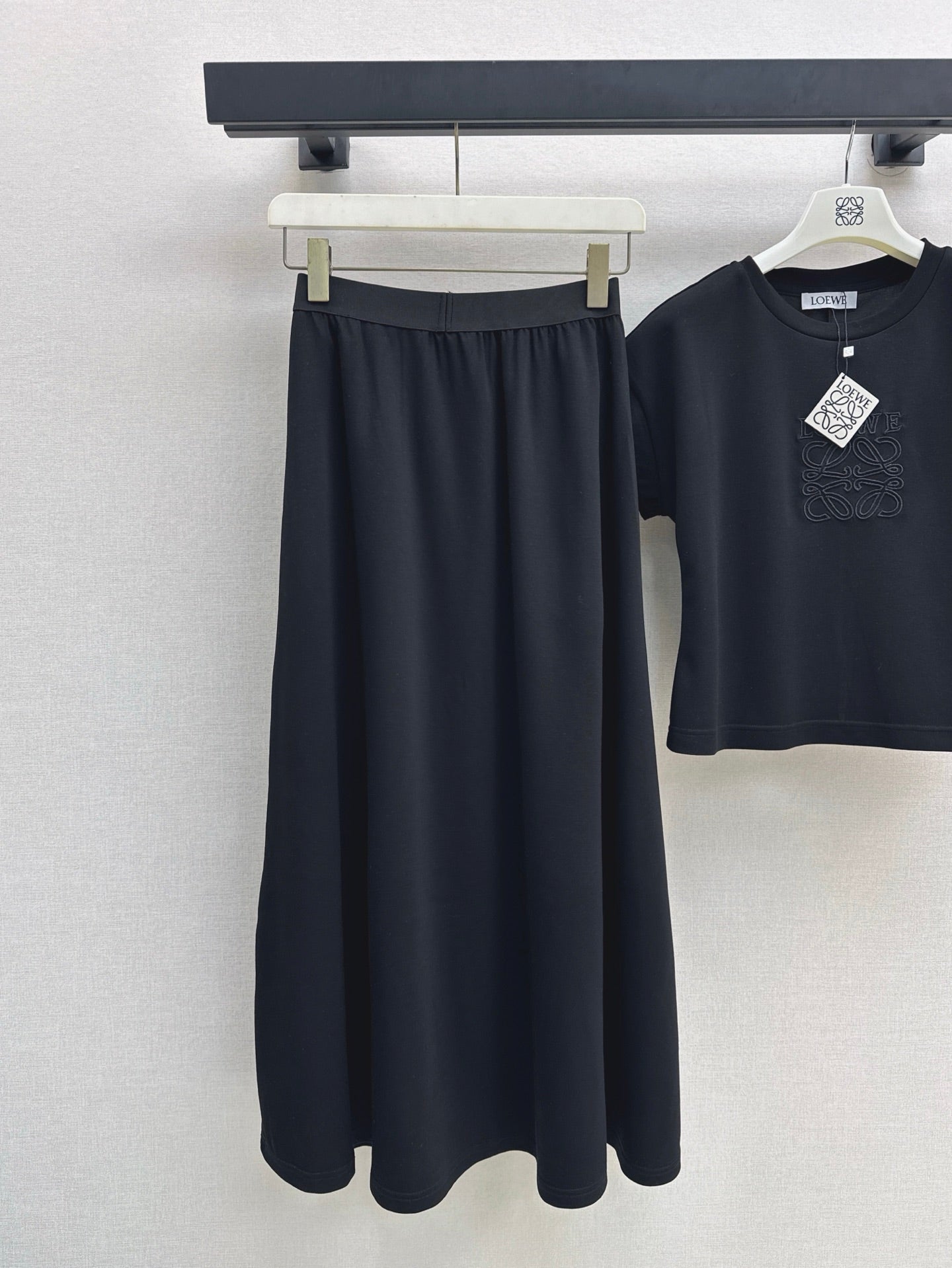 Lo 25ss tee skirt set