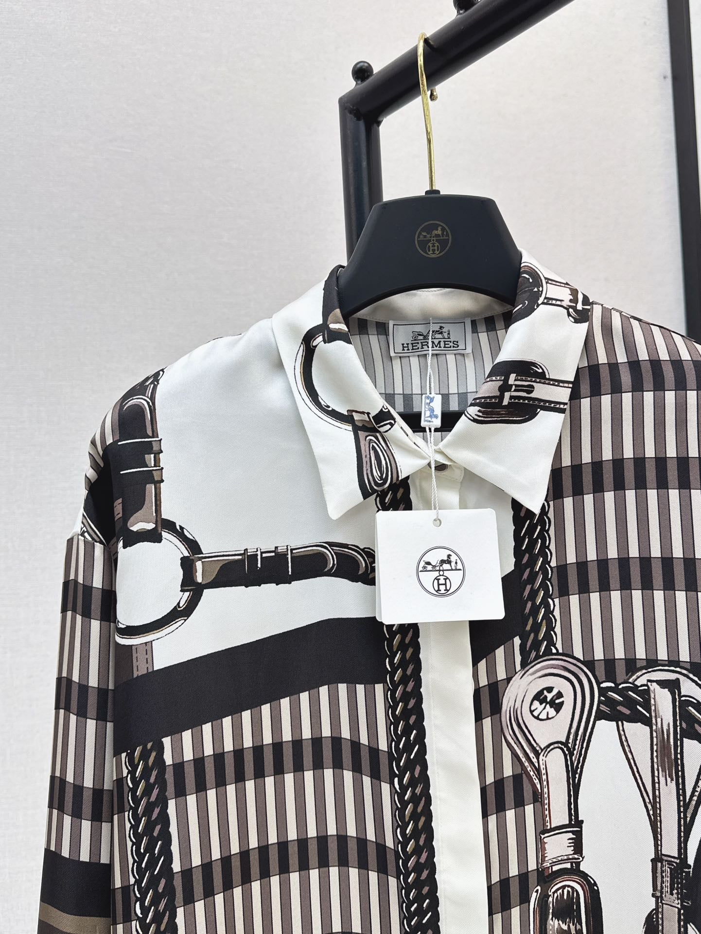 H 25ss silk buttons shirt