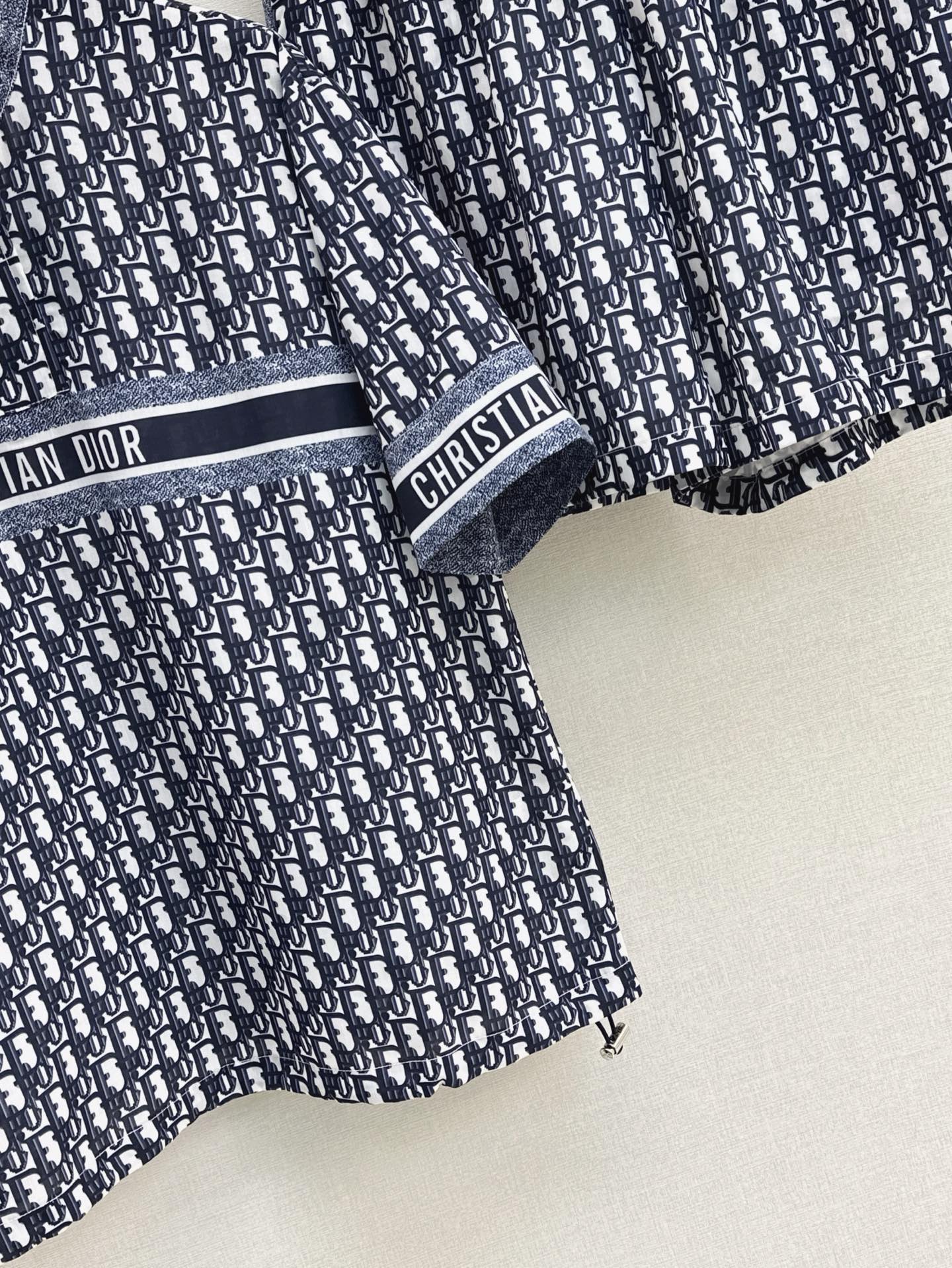 D 25ss monogram set