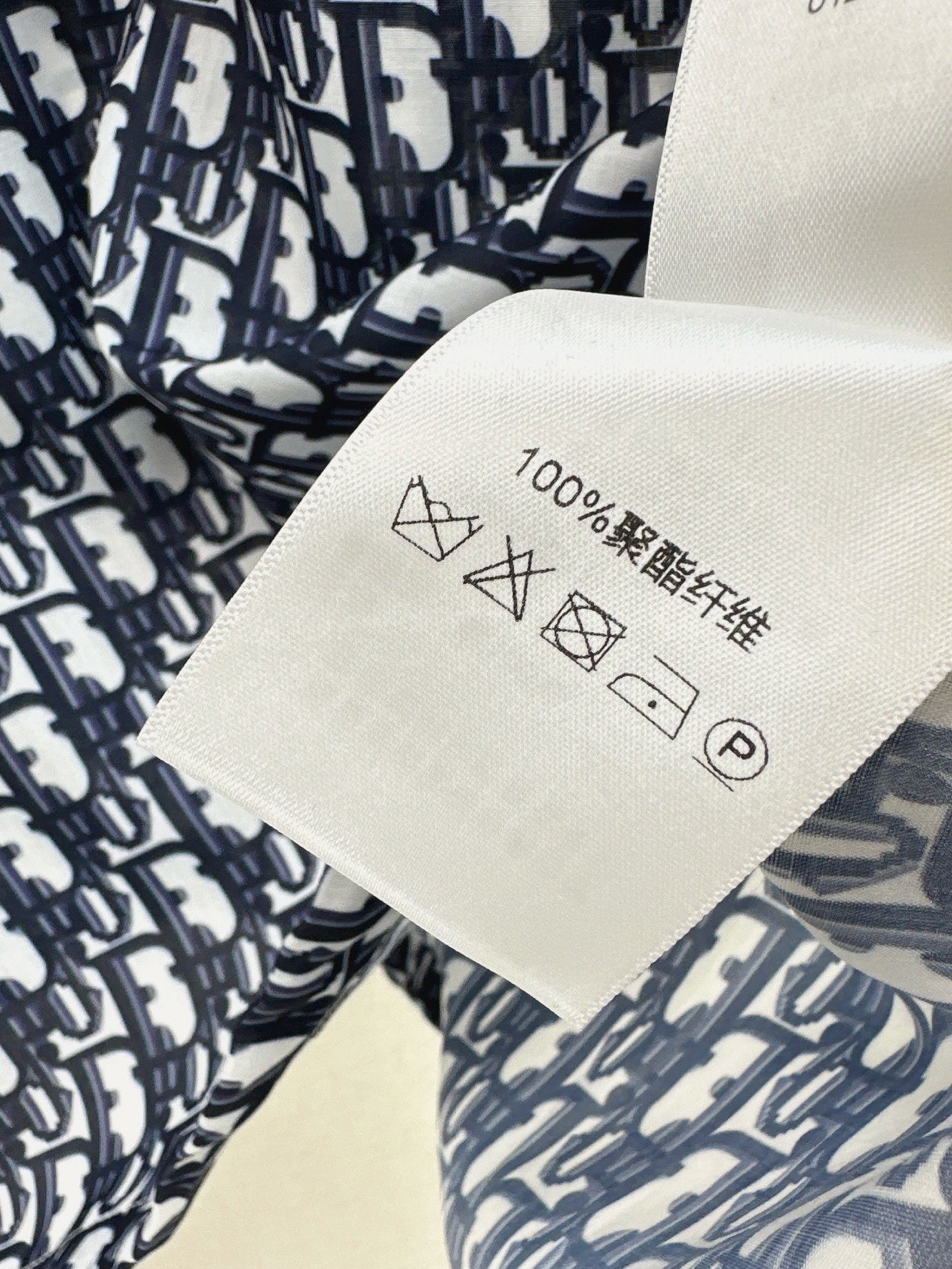 D 25ss monogram set