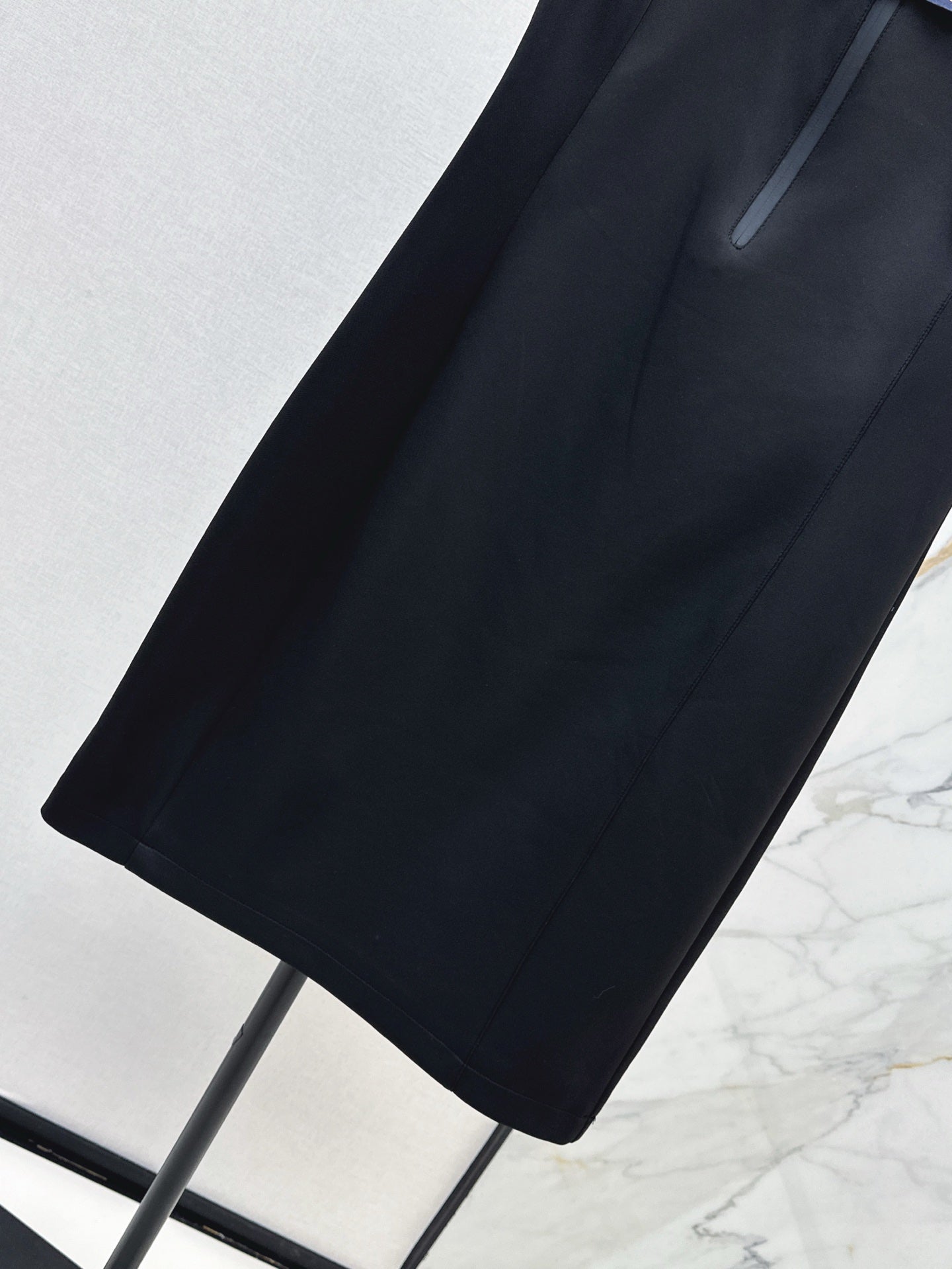 L 25ss sleeveless dress