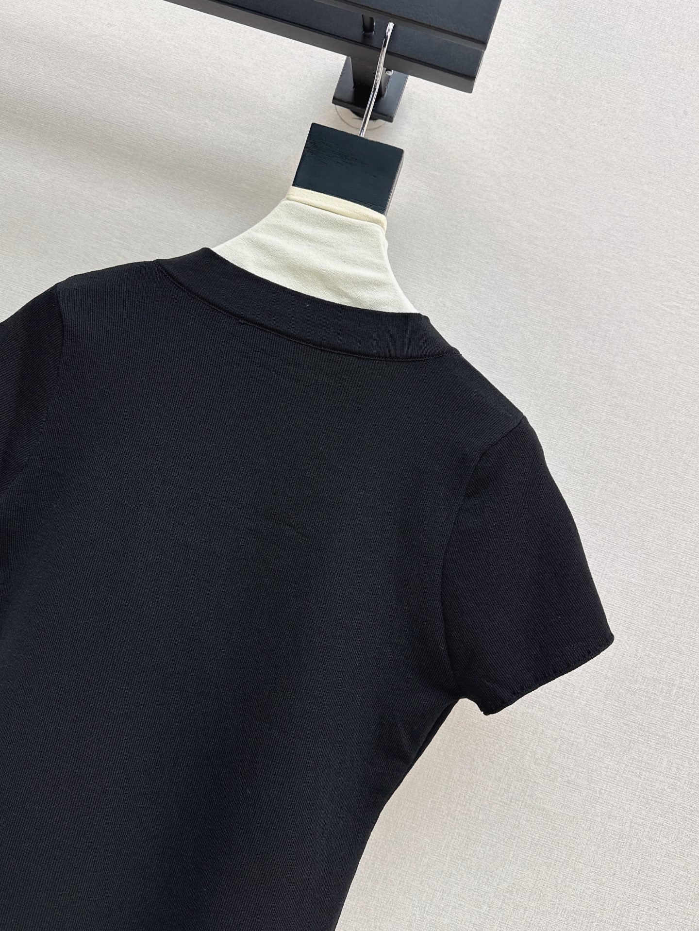 ral 25ss V-neck knit shirt