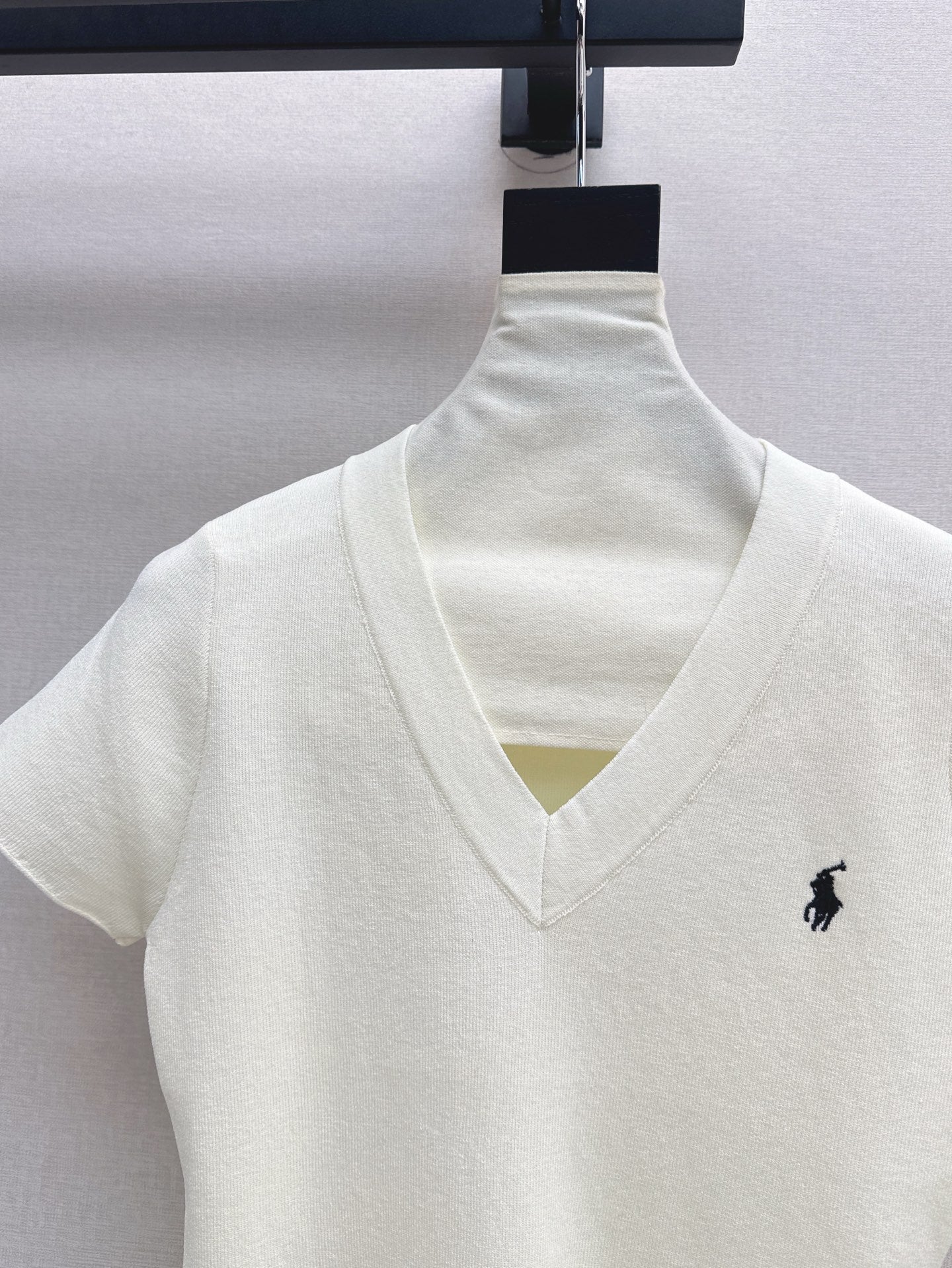 ral 25ss V-neck knit shirt