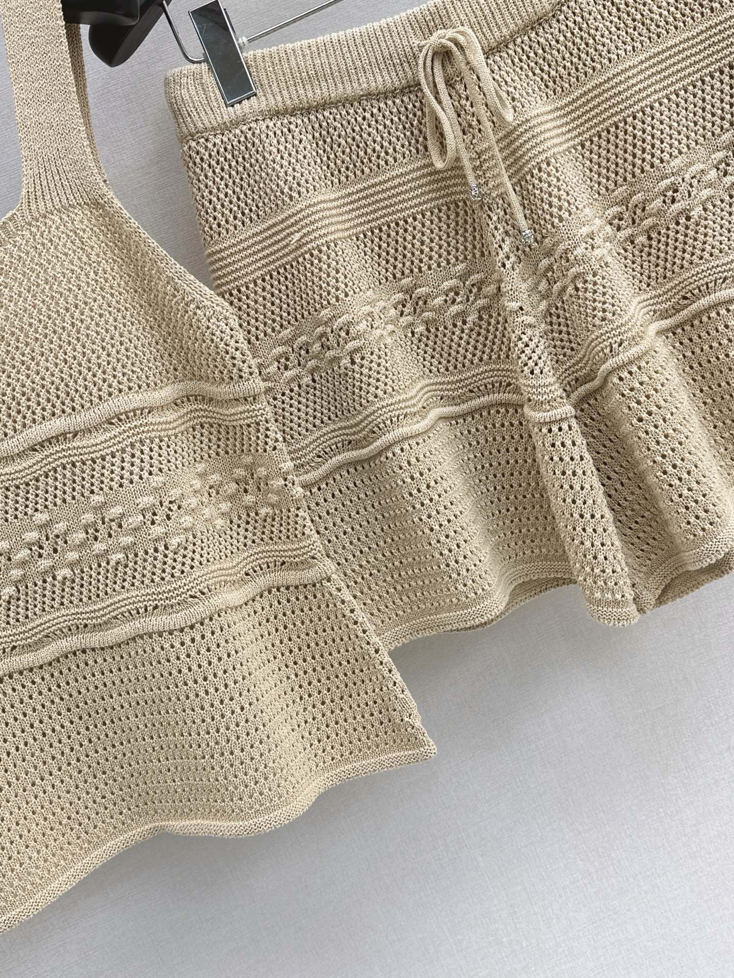 CE 25SS knit suit