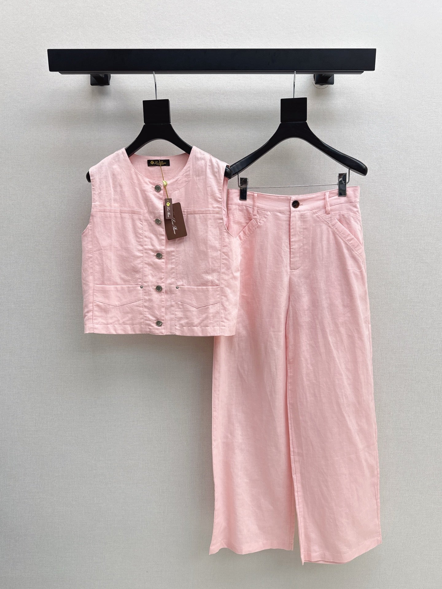 Lo 25ss linen suit