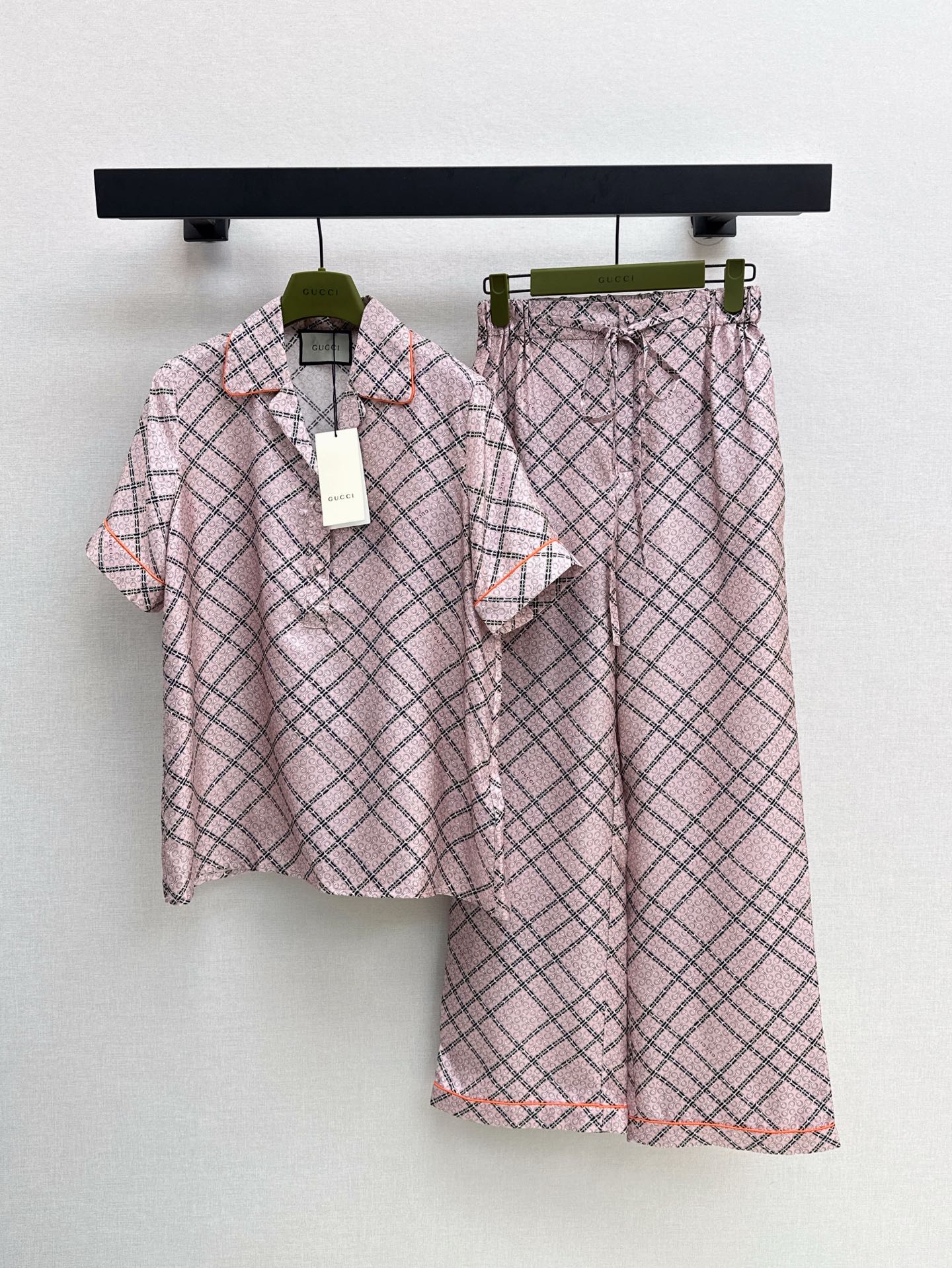 Gu 25ss Silk pants