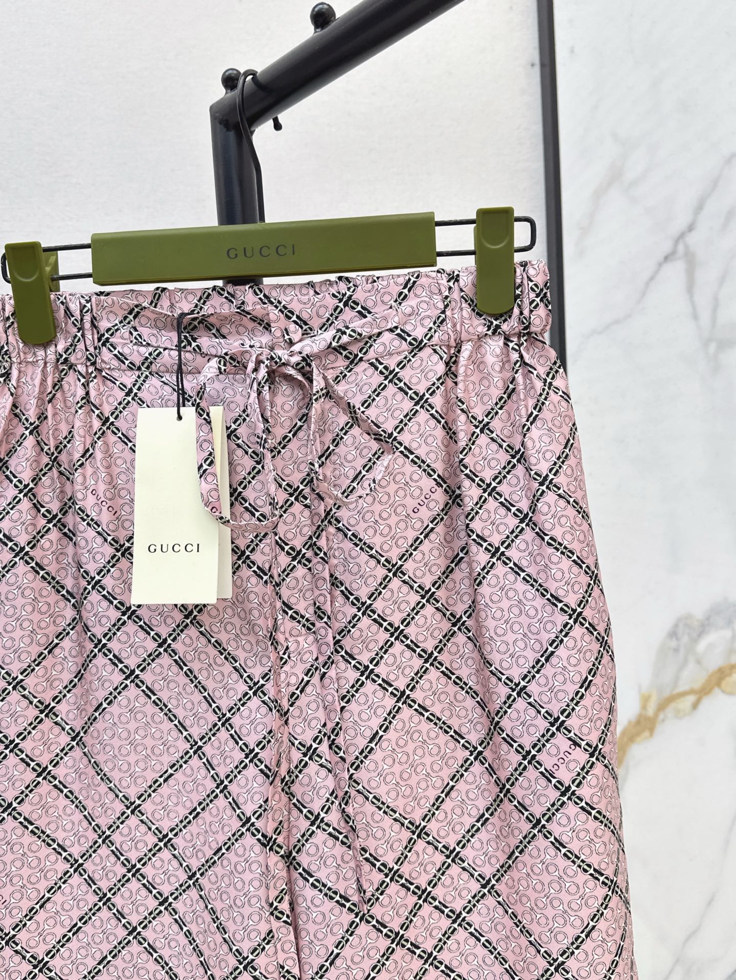 Gu 25ss Silk pants