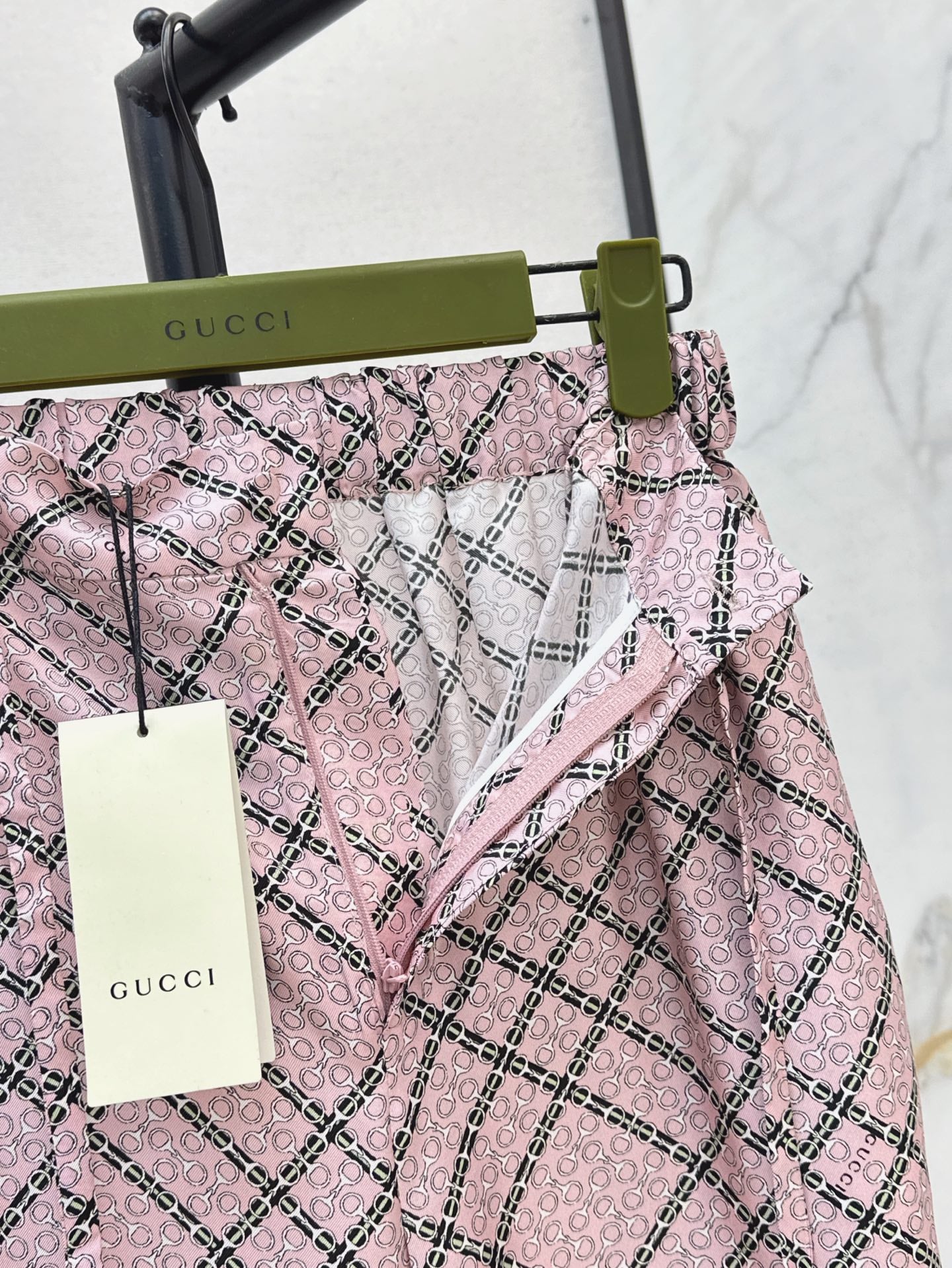 Gu 25ss Silk pants