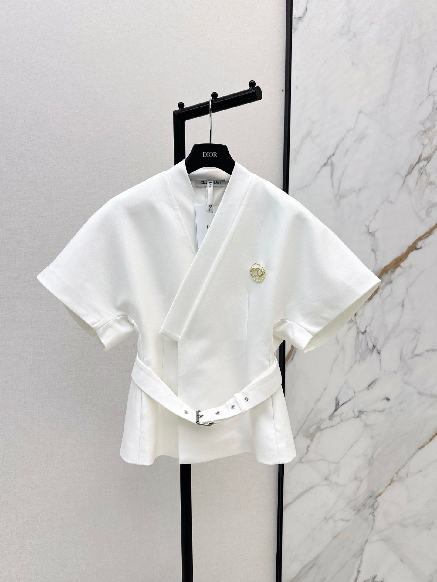 CD 25SS V-neck shirt