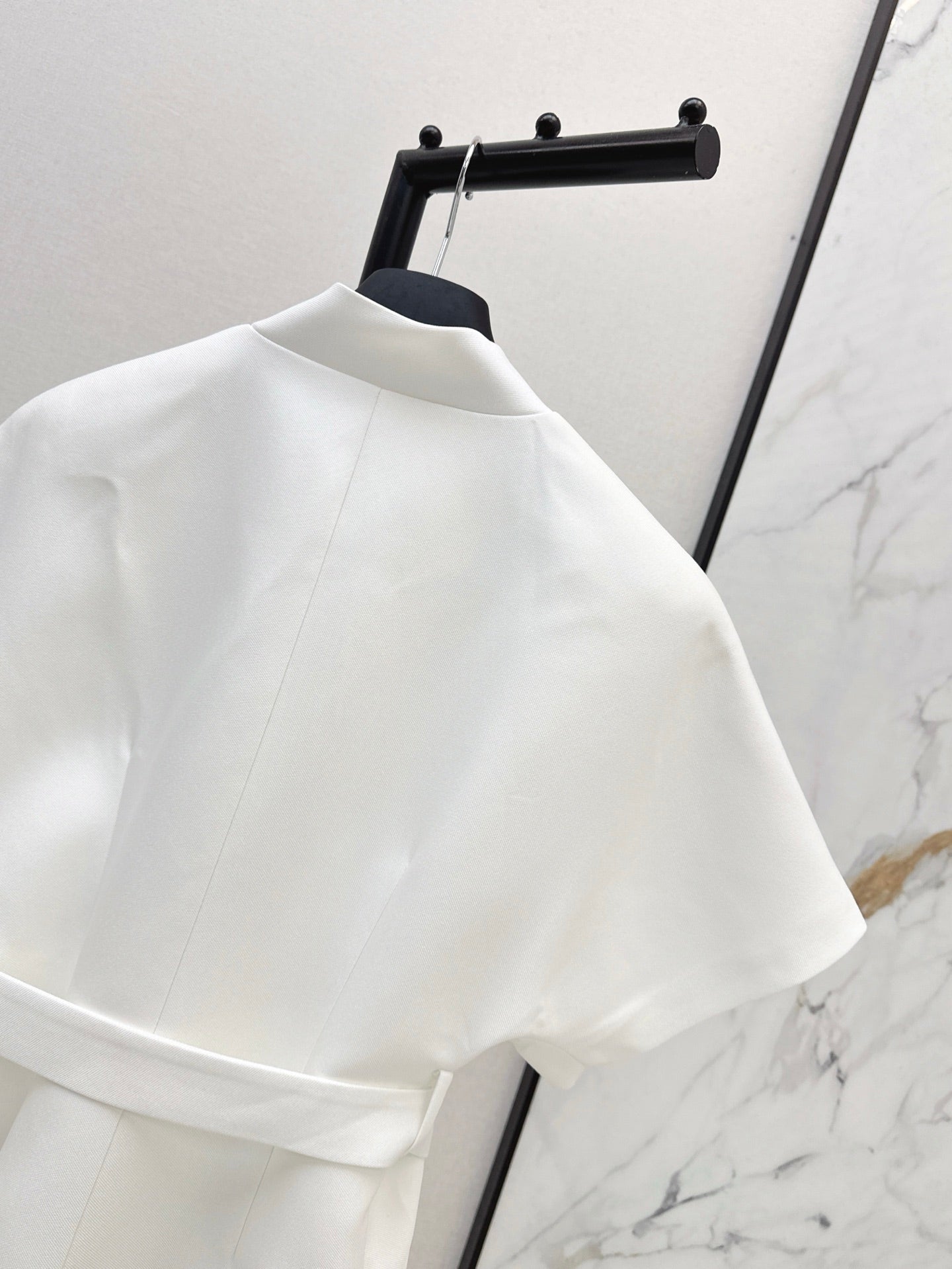 CD 25SS V-neck shirt