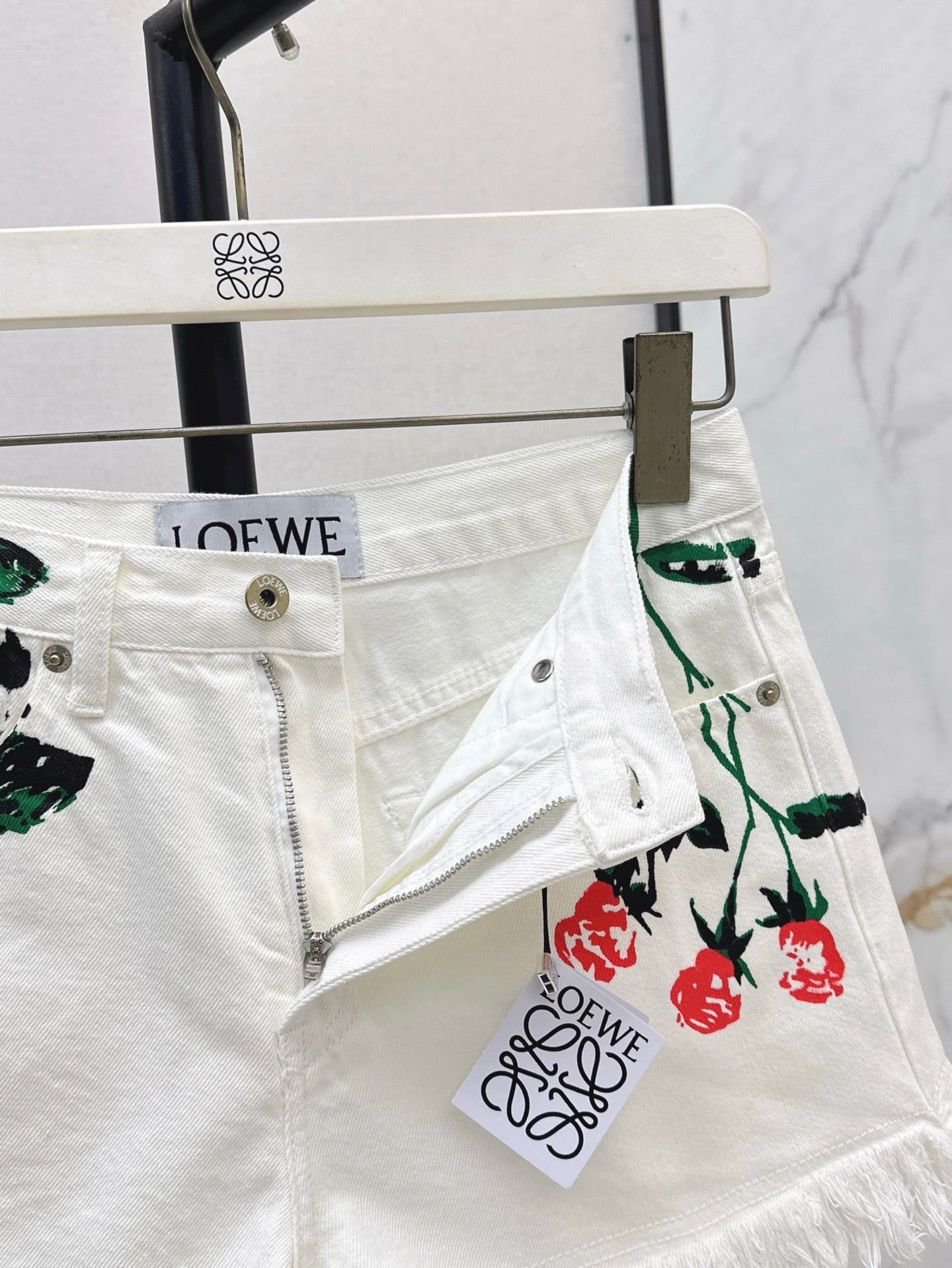 Loe 25ss print denim shorts