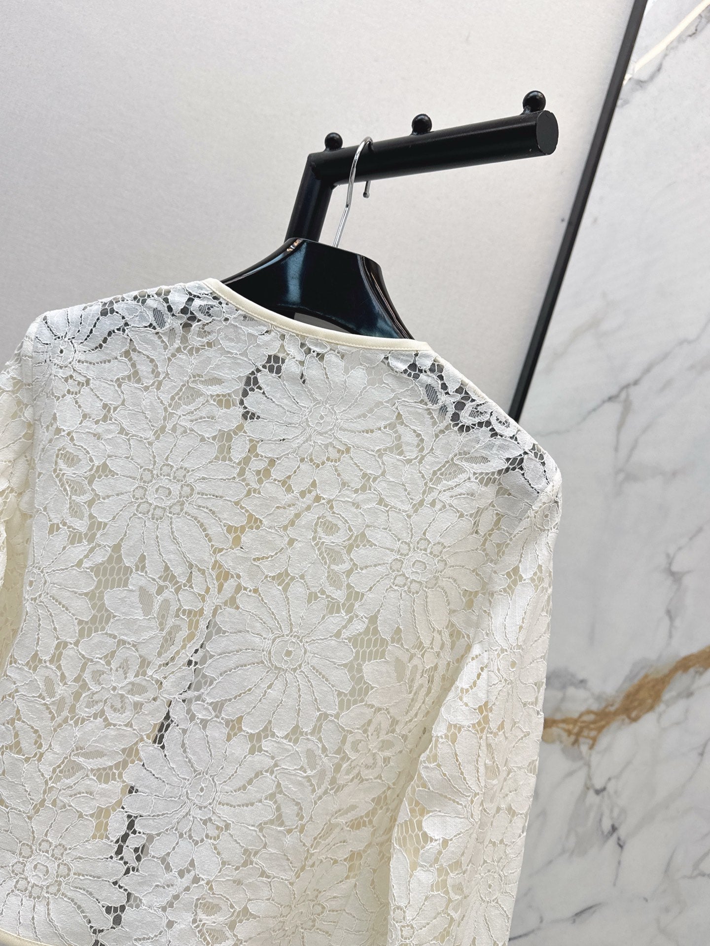 Celi 25ss lace hollow jacket