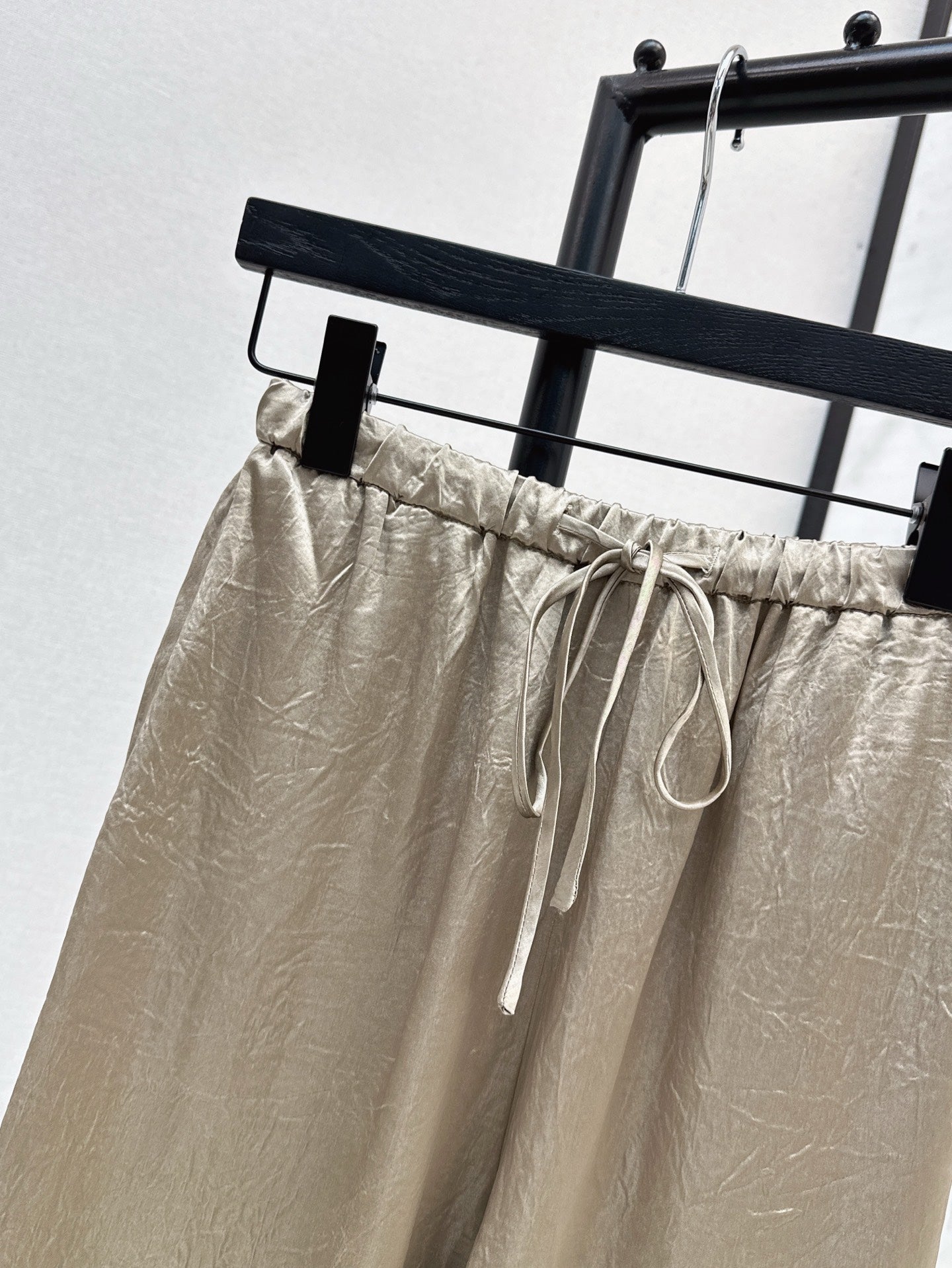 Row 25ss satin pants