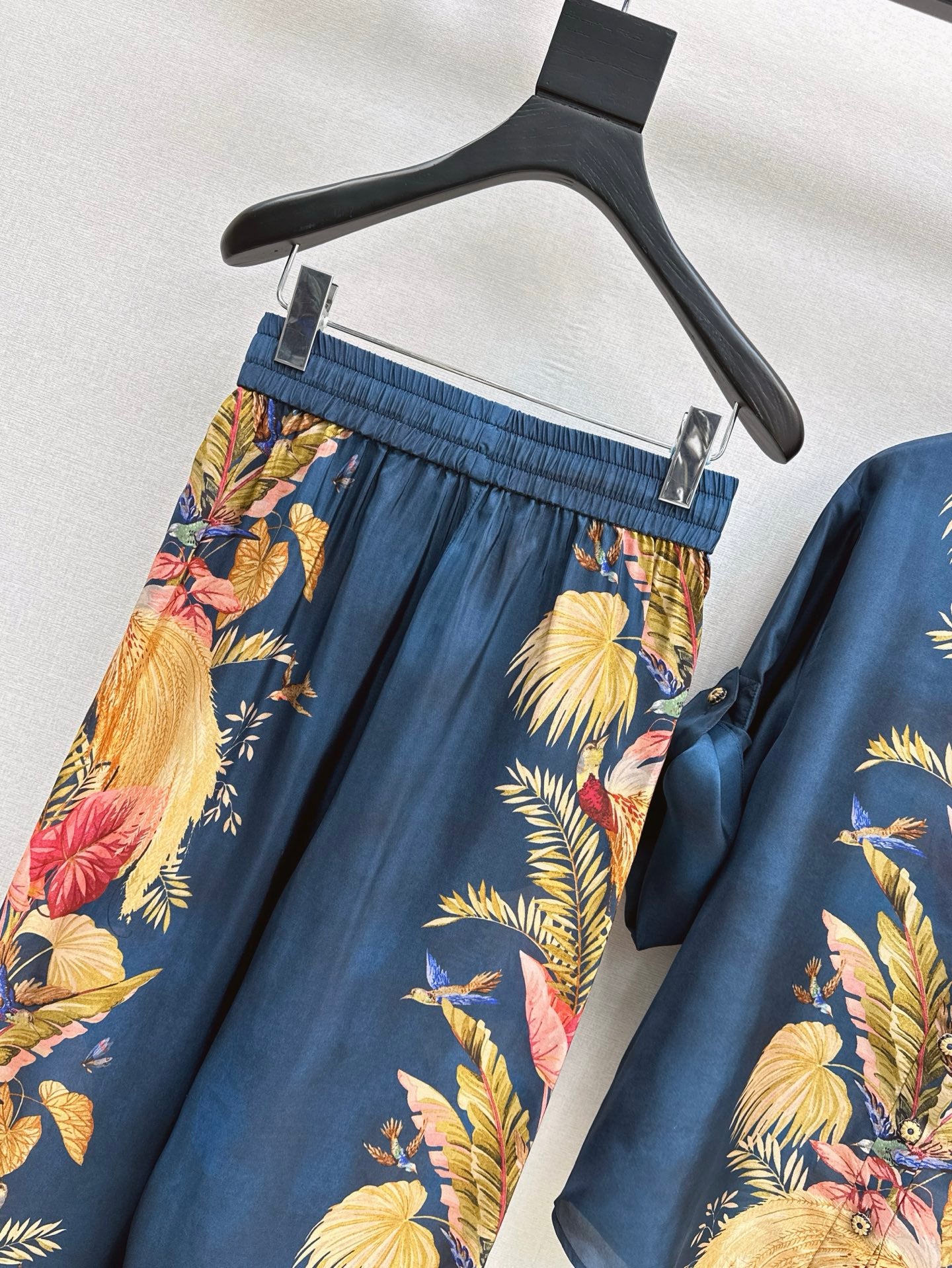 Zimm 25ss Silk print pants