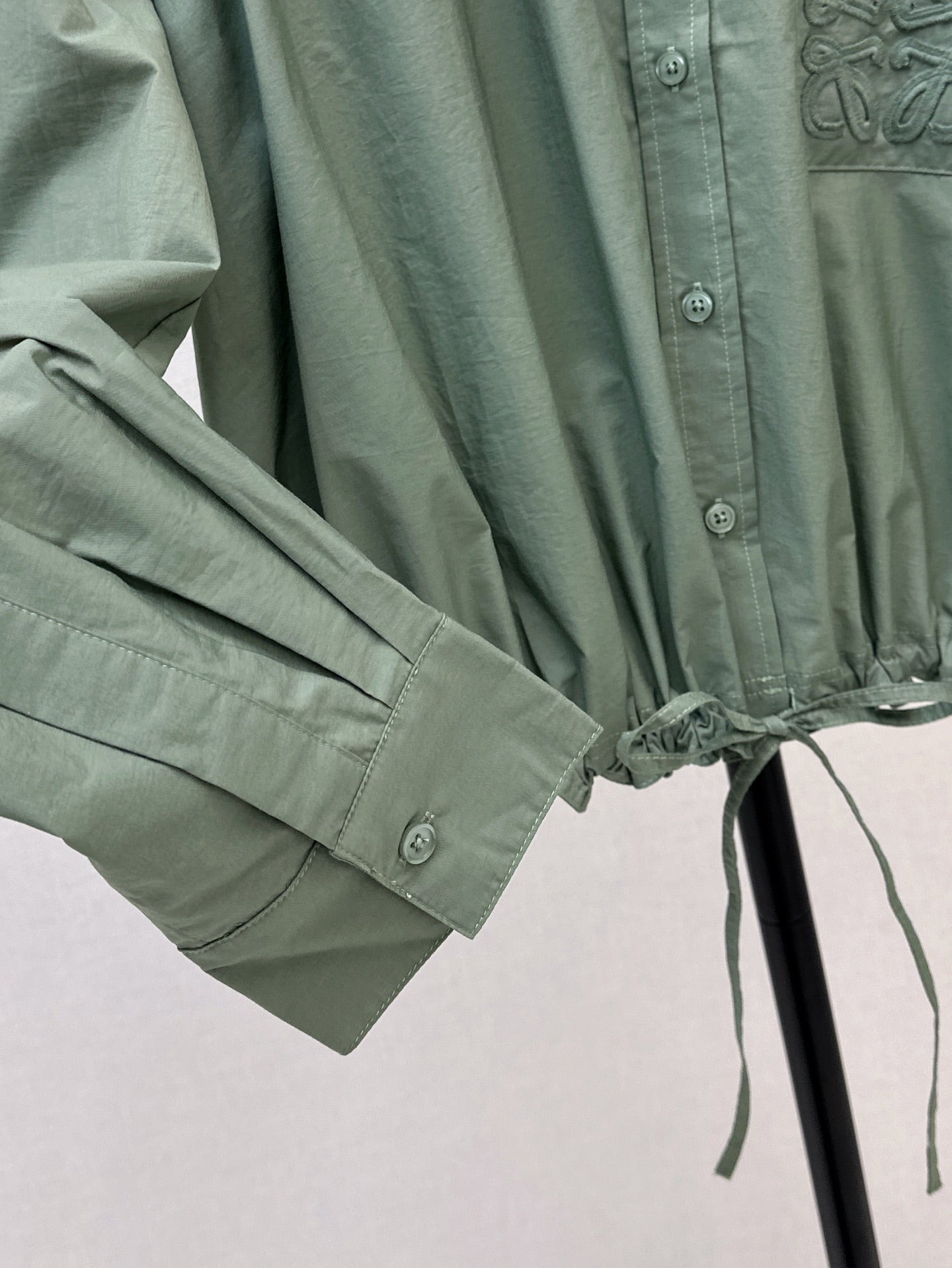 Loe 25ss embroidered shirt