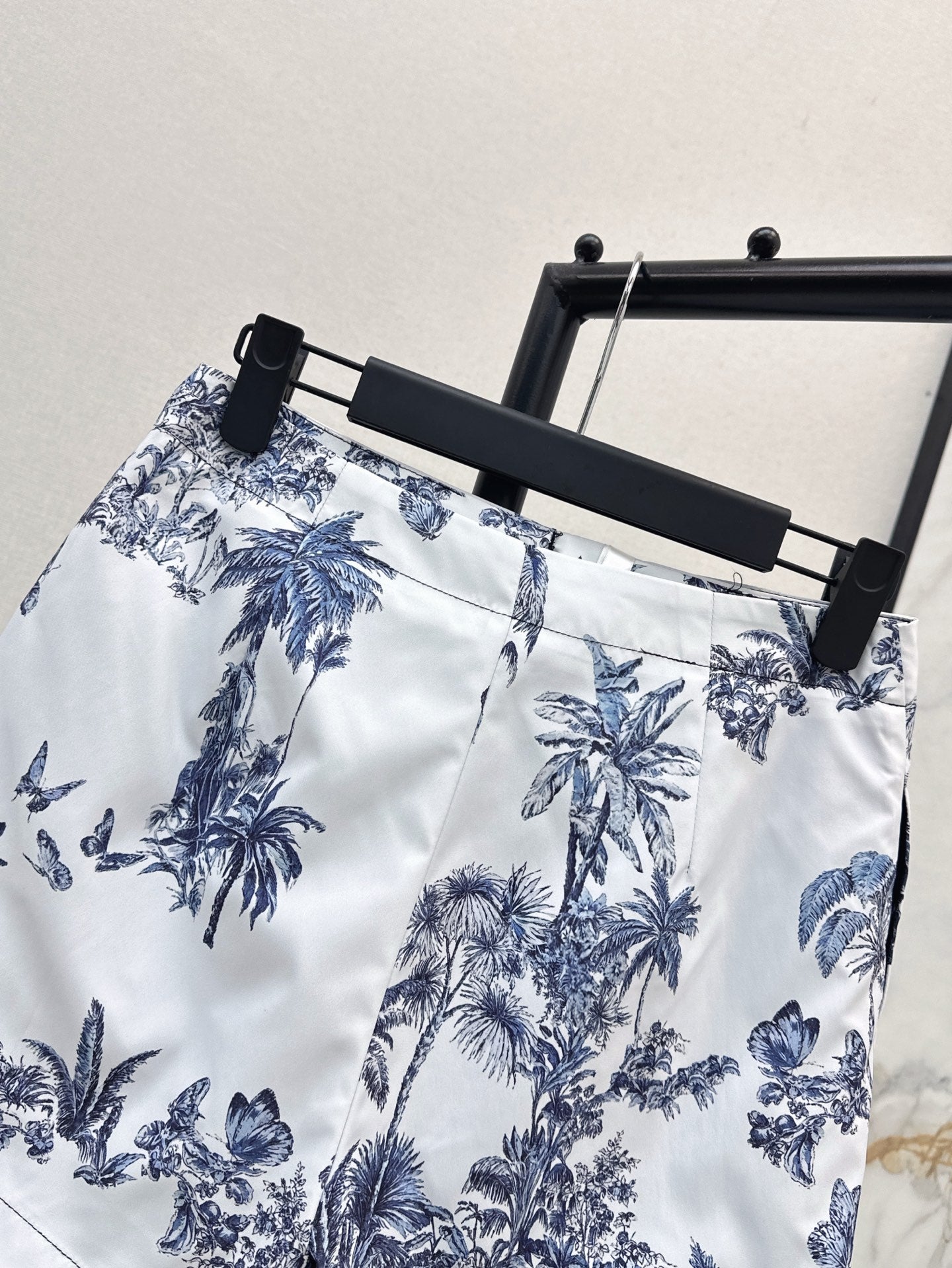 CD 25SS print shorts