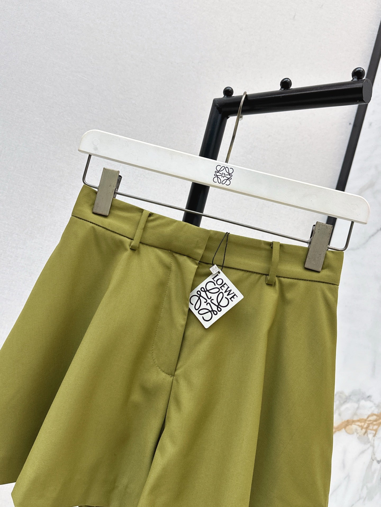 Loe 25ss pleated short