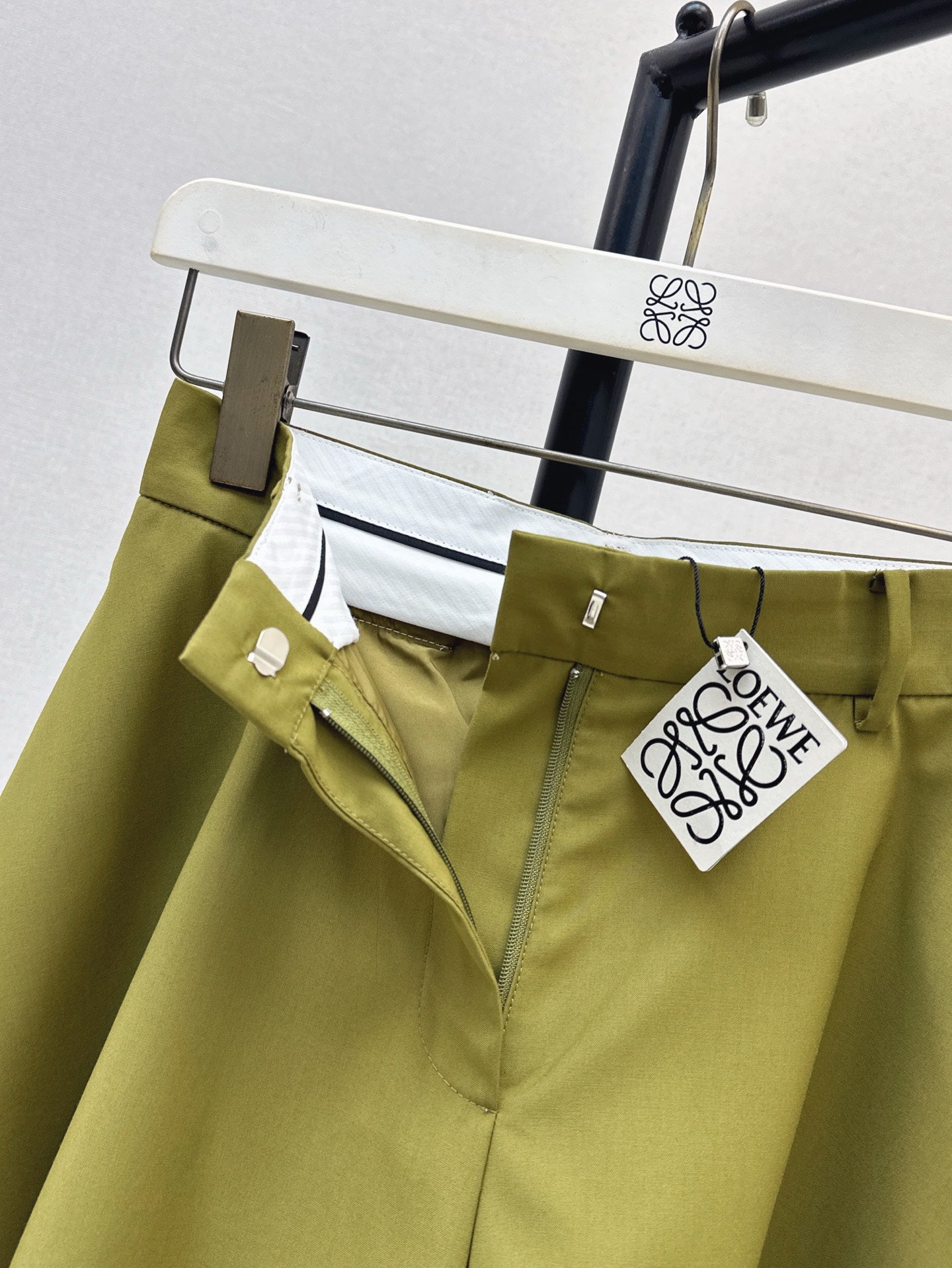 Loe 25ss pleated short