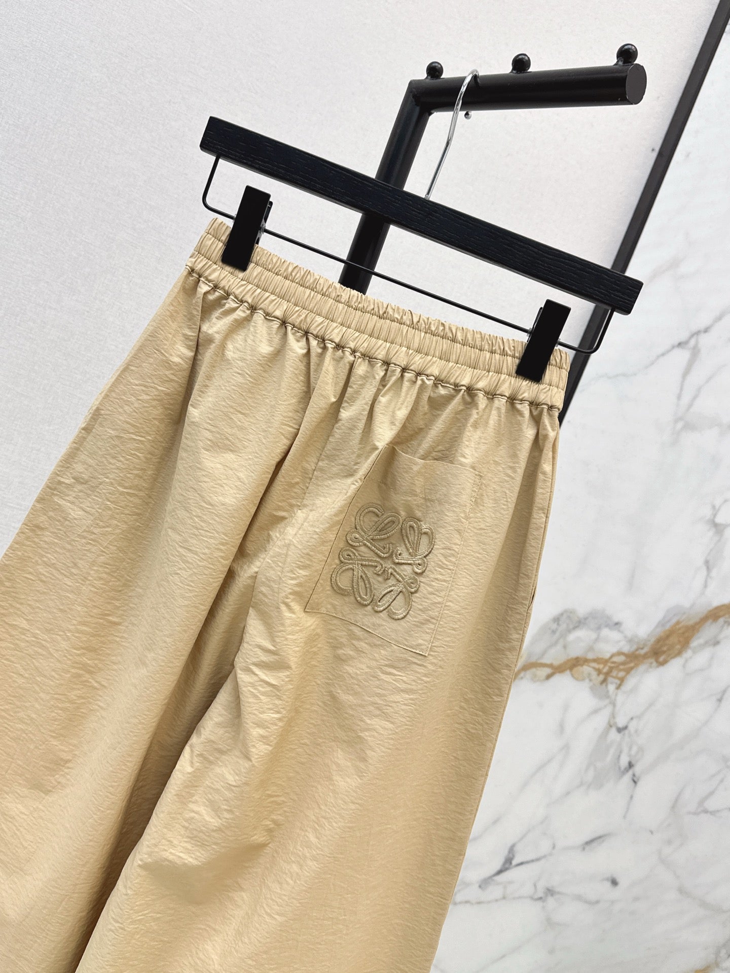 Loe 25ss ankle pants