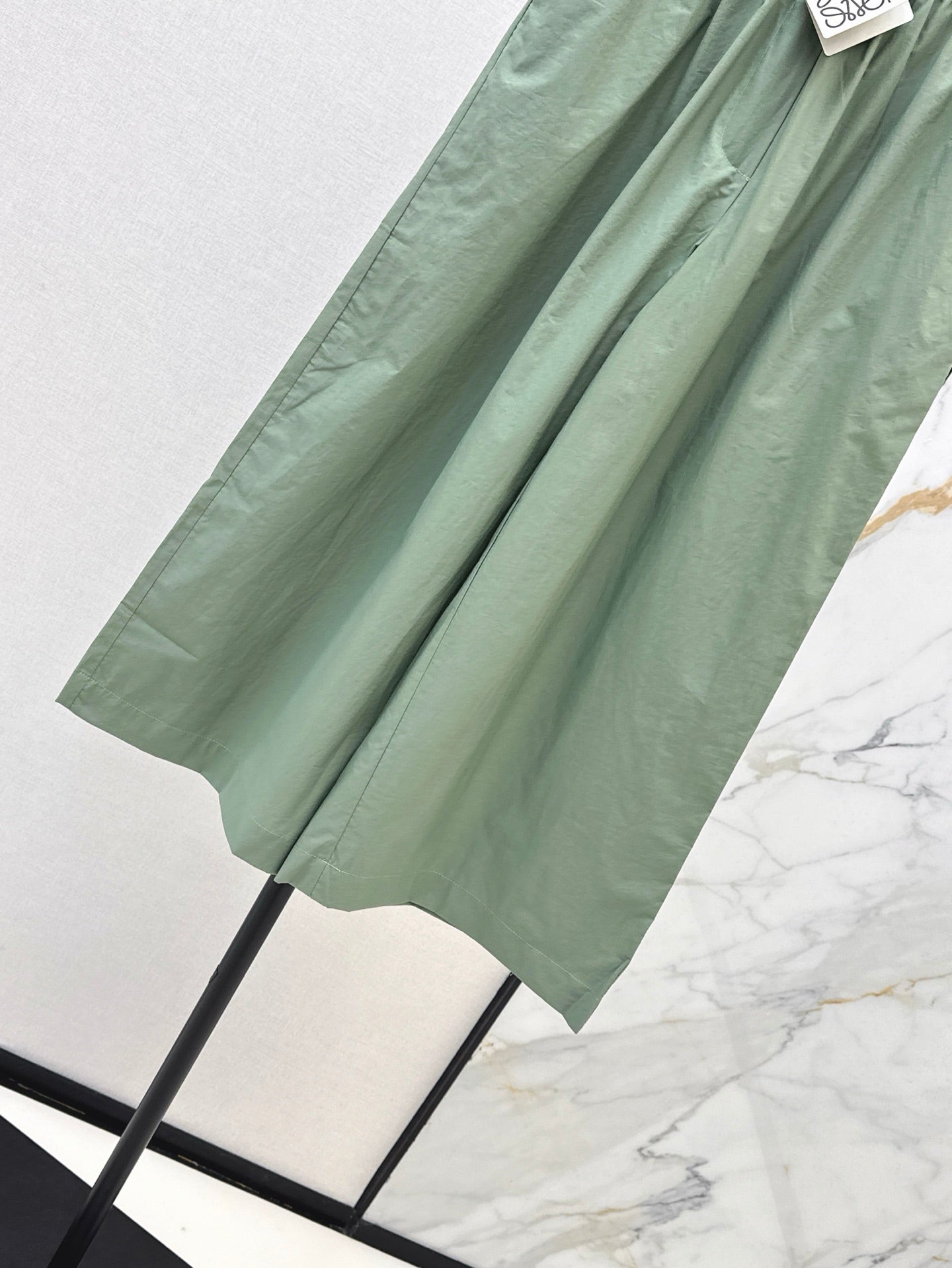 Loe 25ss ankle pants