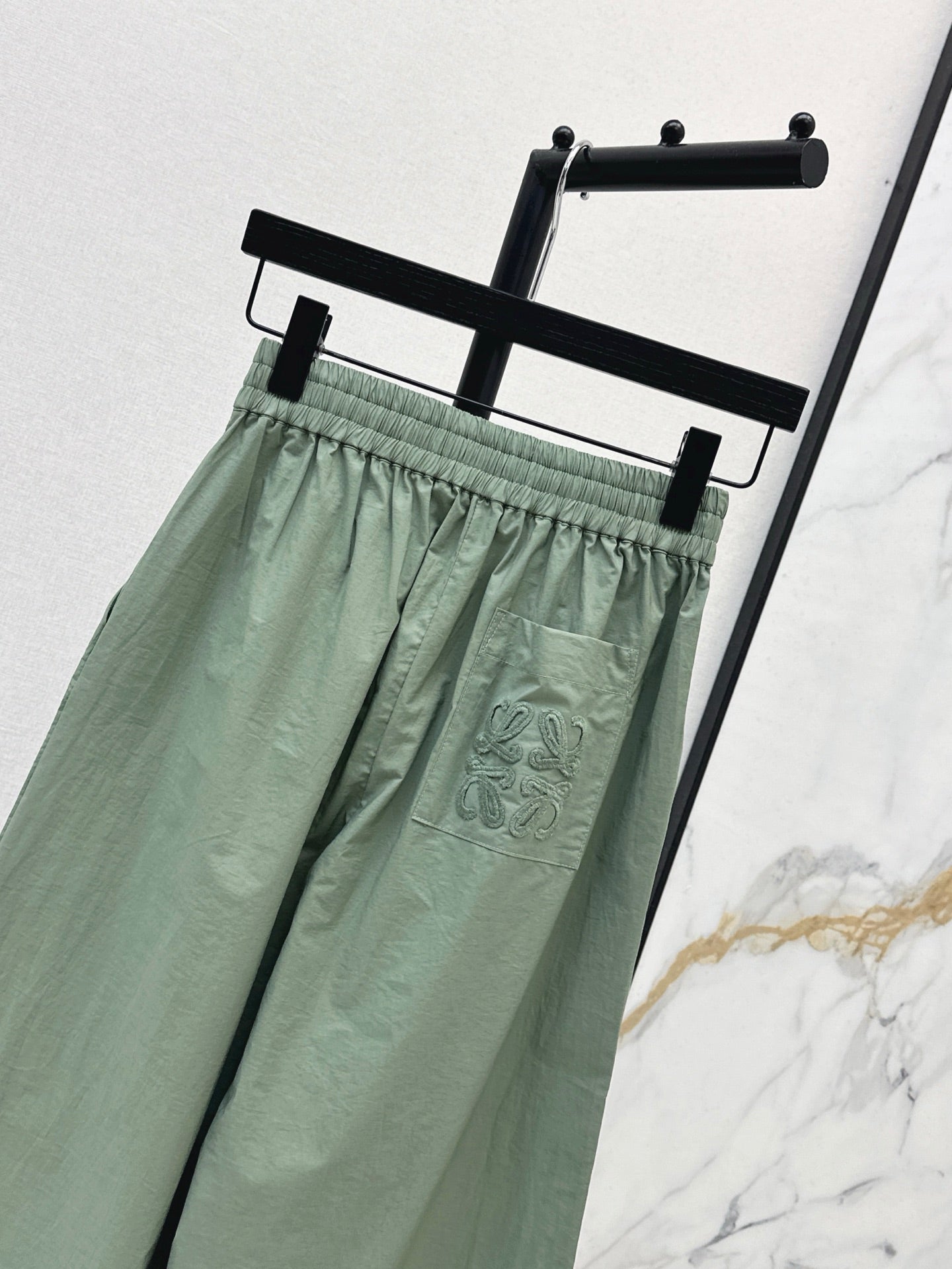 Loe 25ss ankle pants