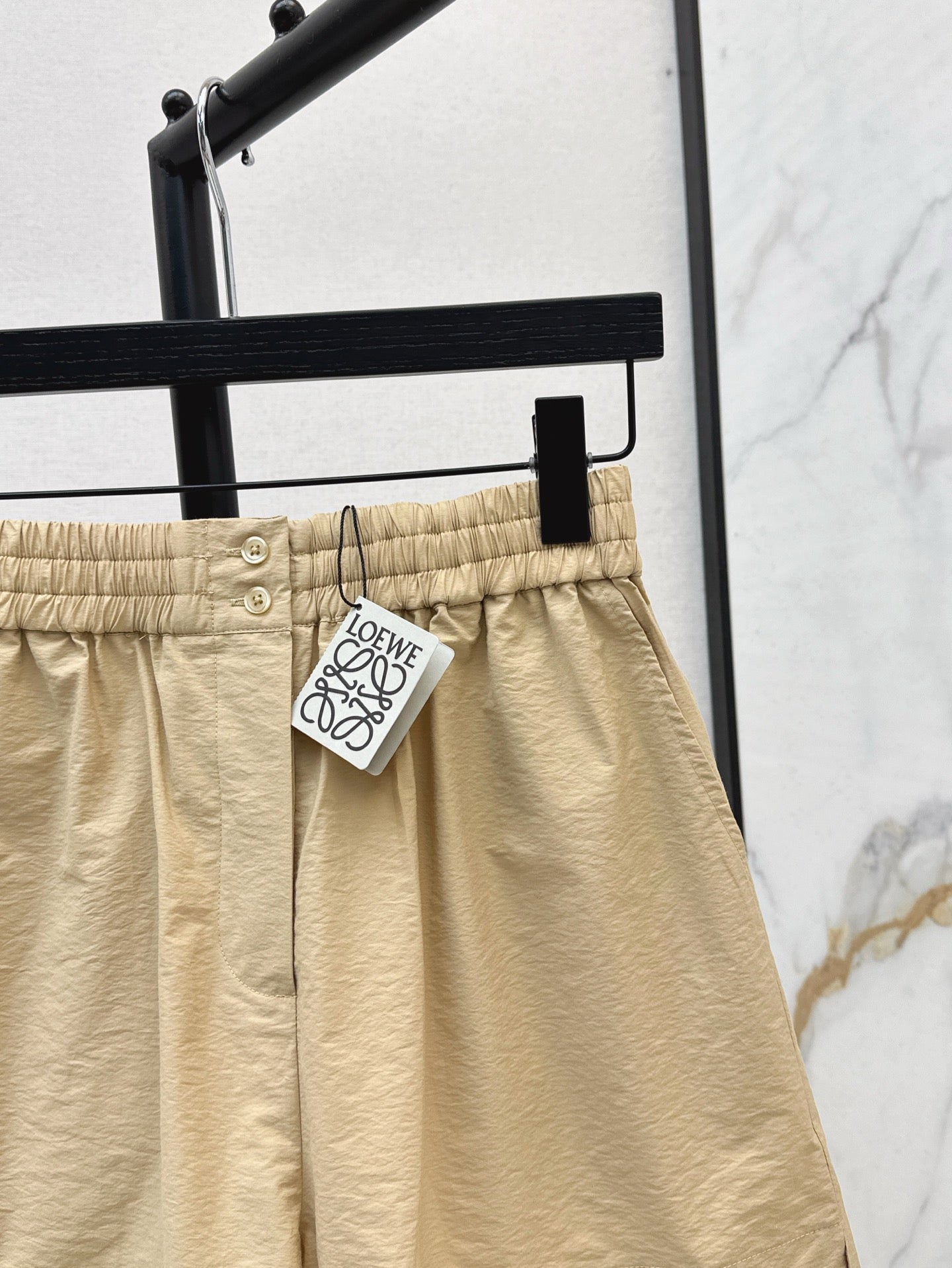 Loe 25ss embroidered short