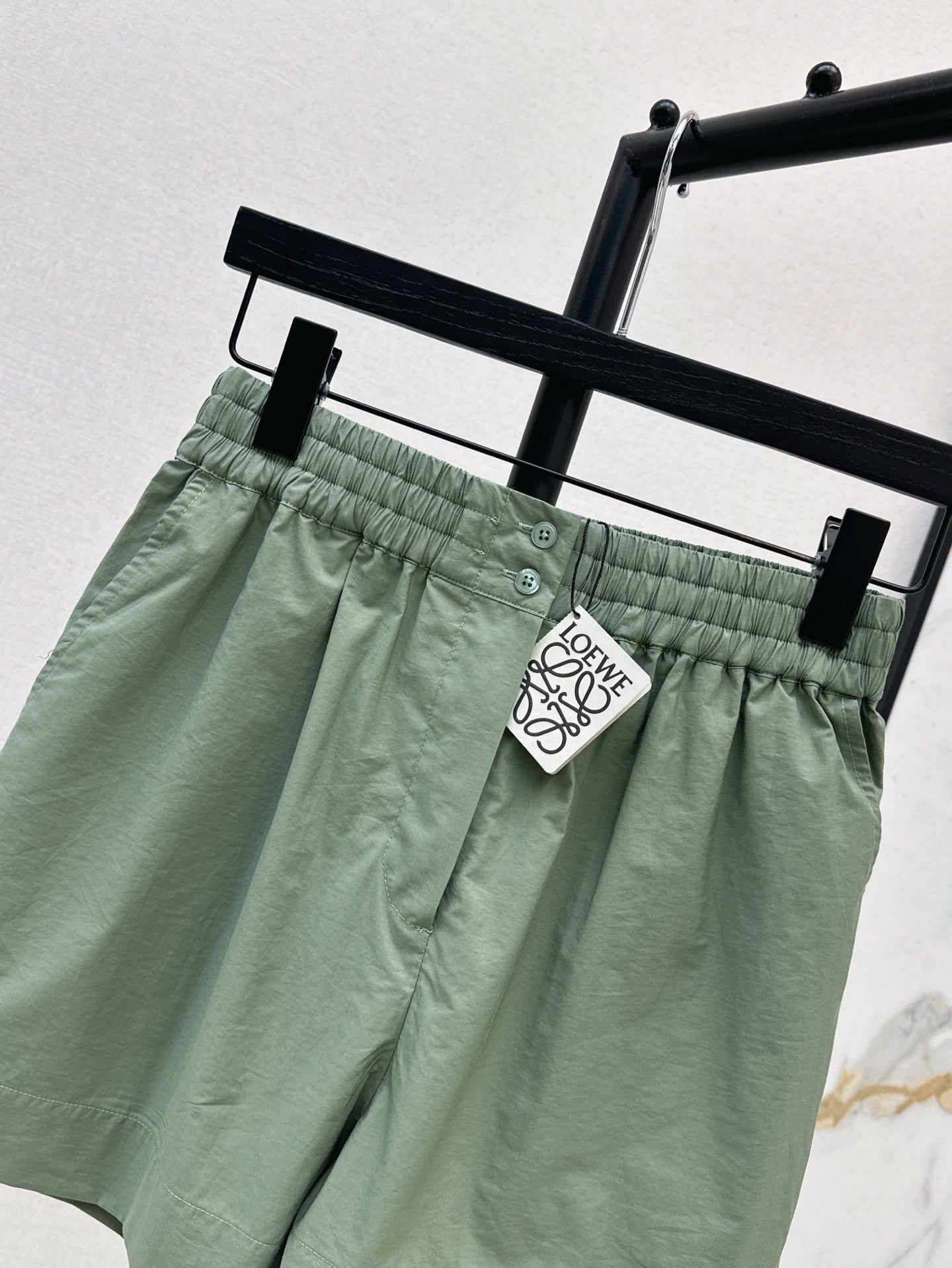 Loe 25ss embroidered short