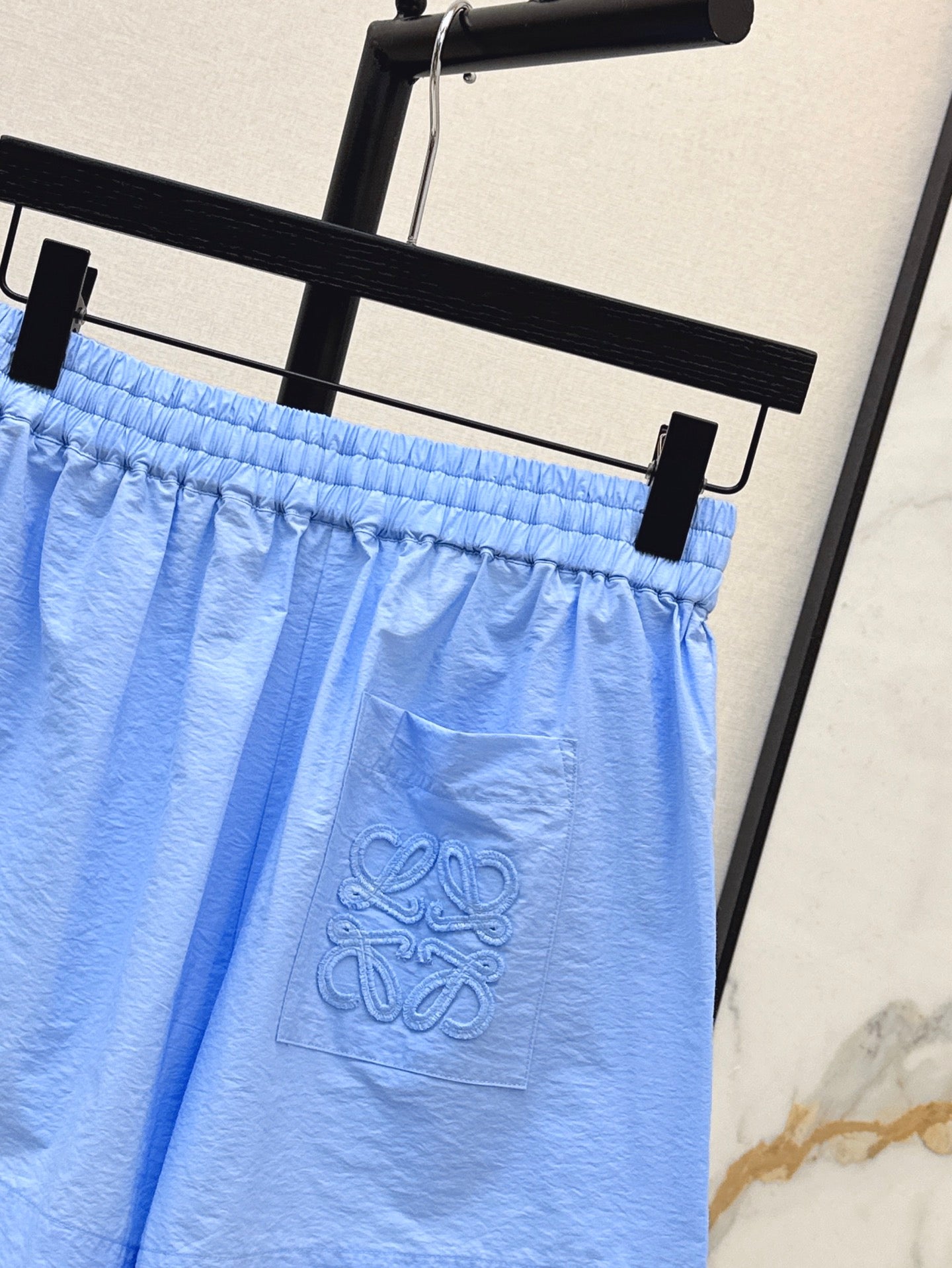 Loe 25ss embroidered short