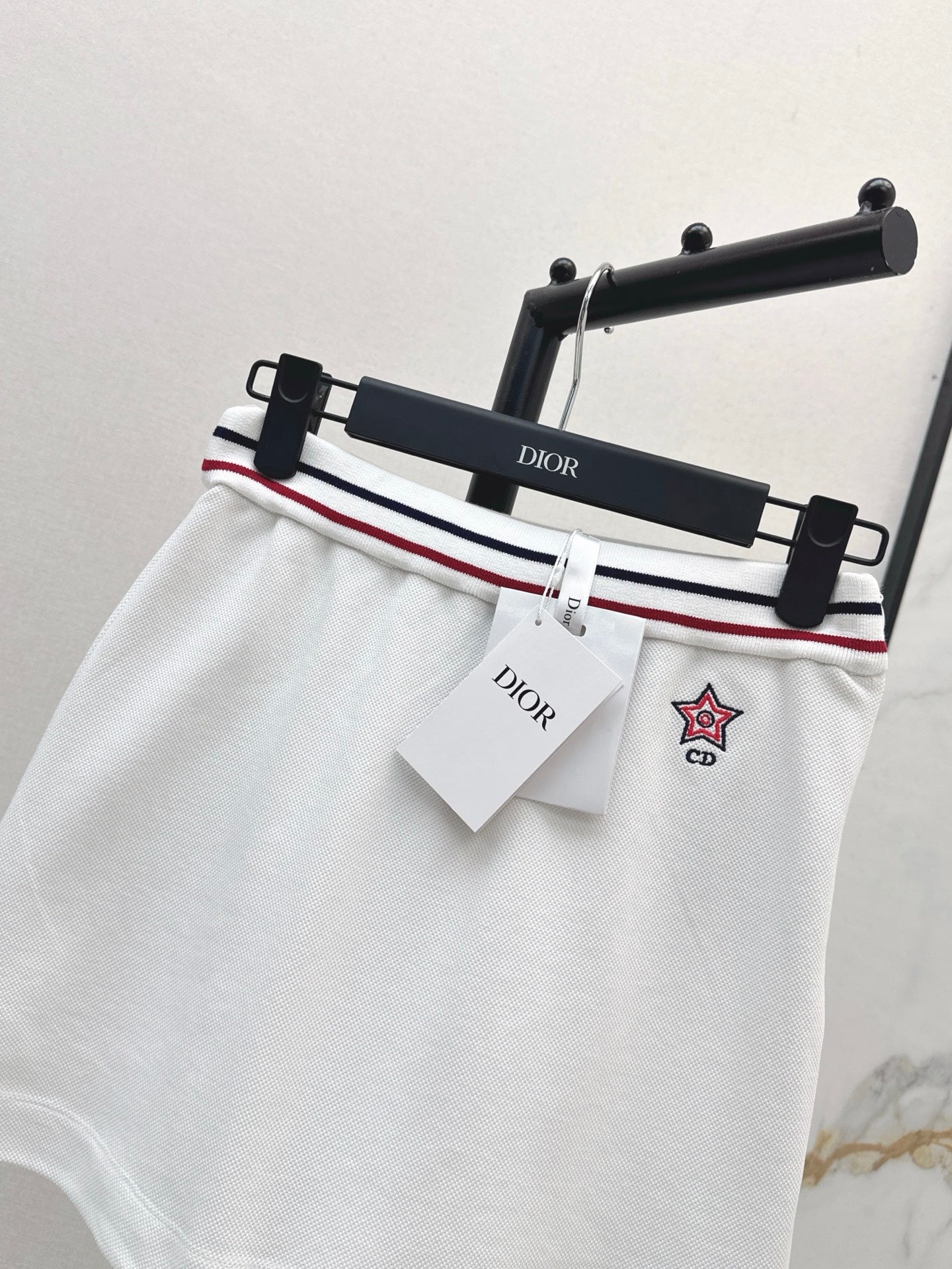 CD 25ss embroidered short