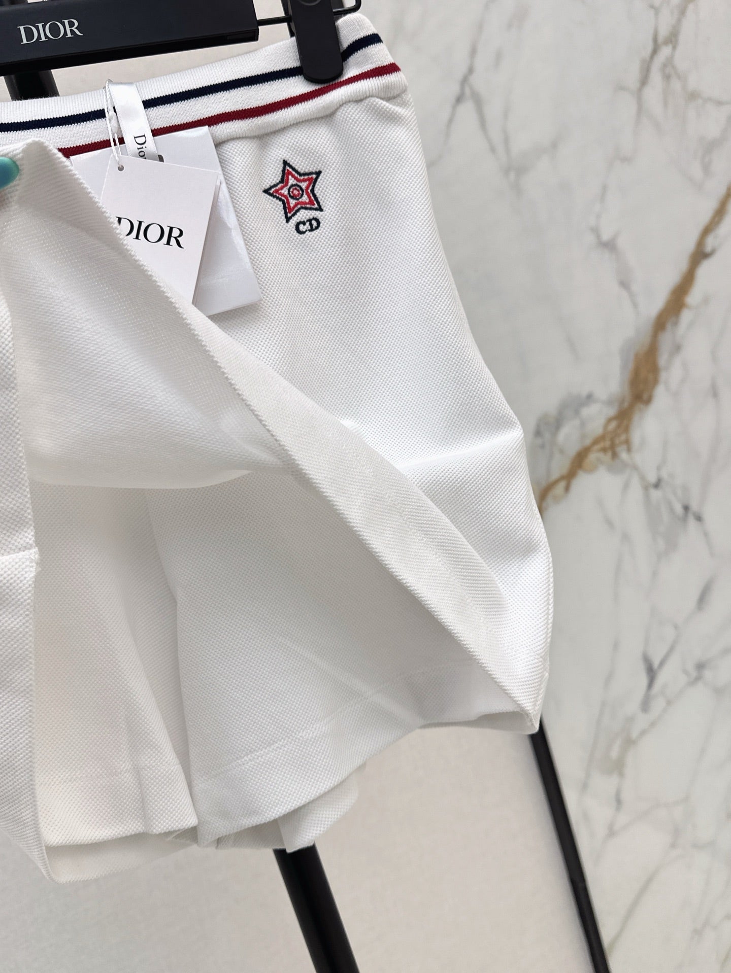 CD 25ss embroidered short