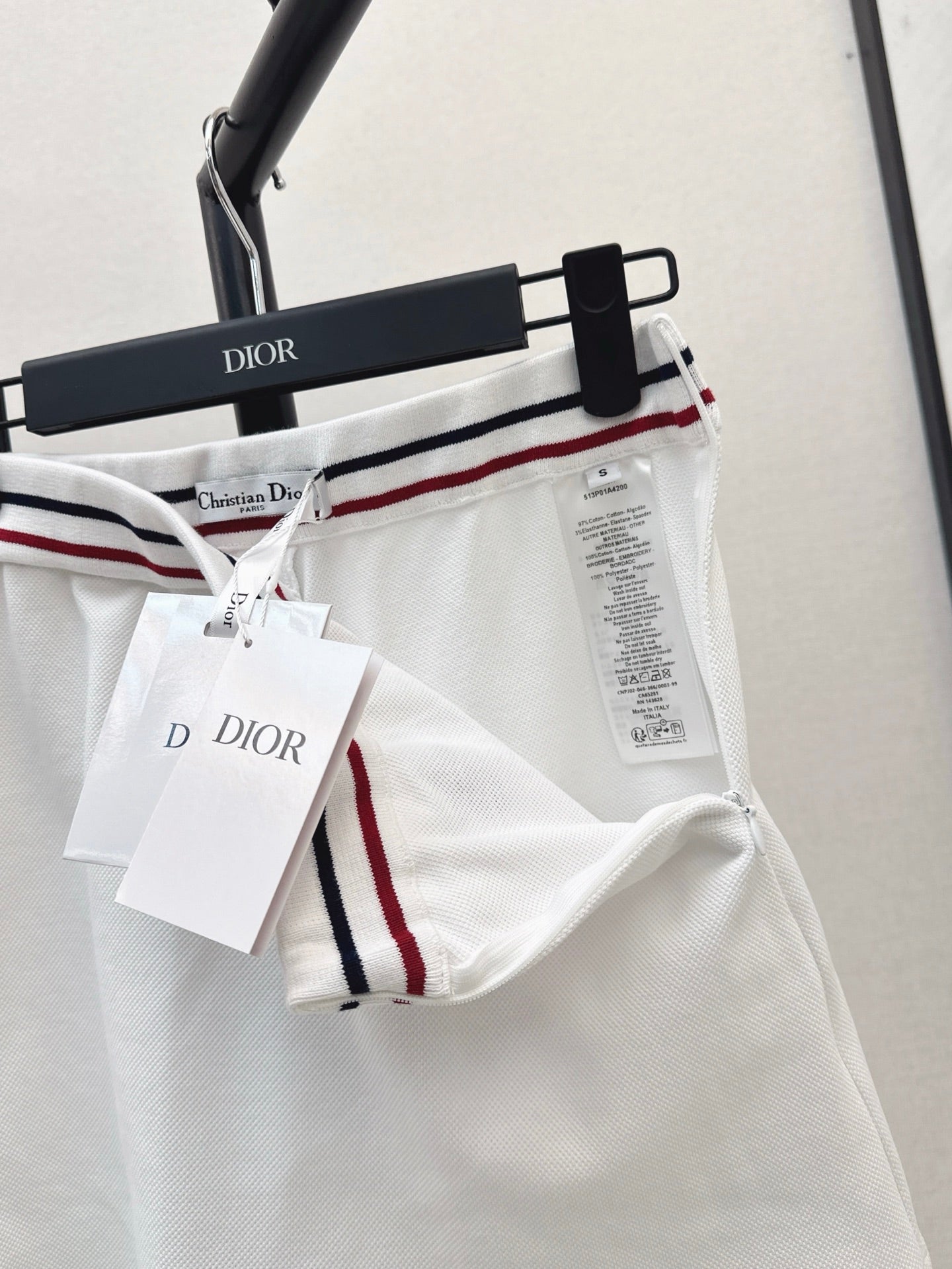 CD 25ss embroidered short