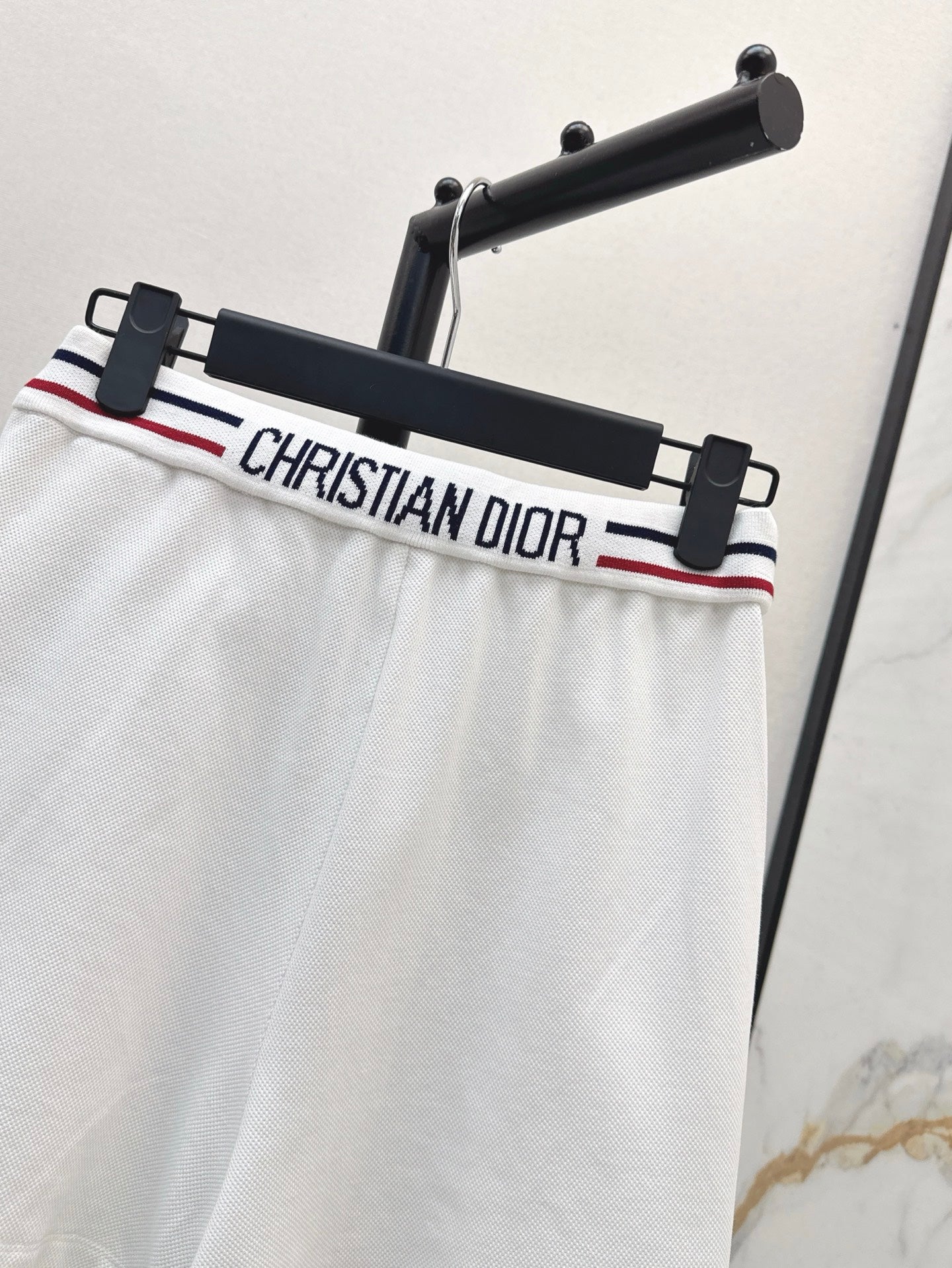 CD 25ss embroidered short