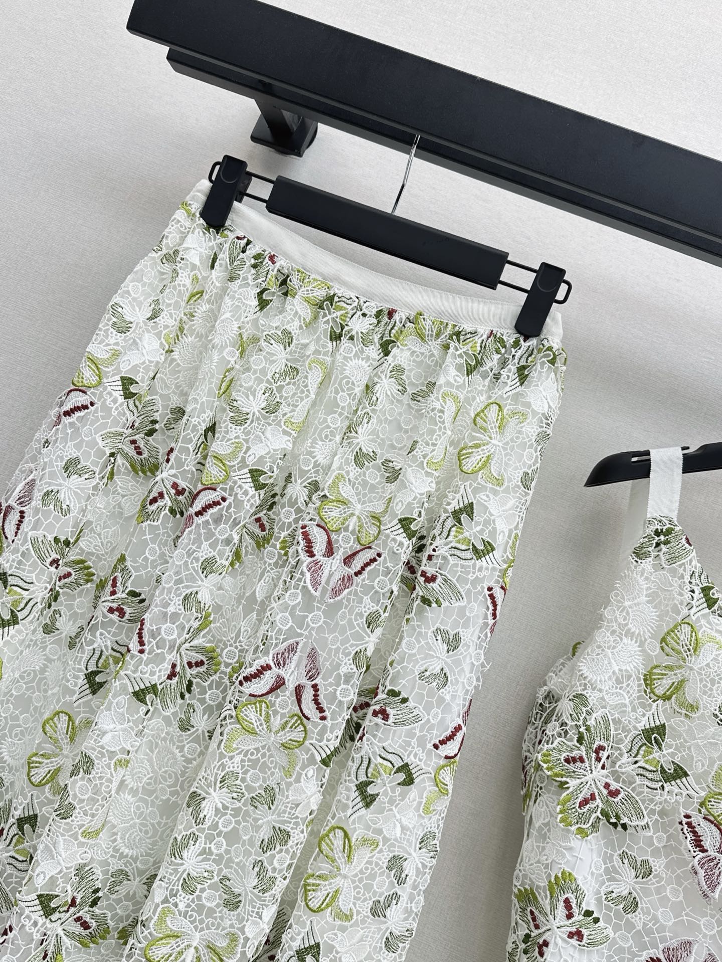 CD 25ss lace embroidered skirt