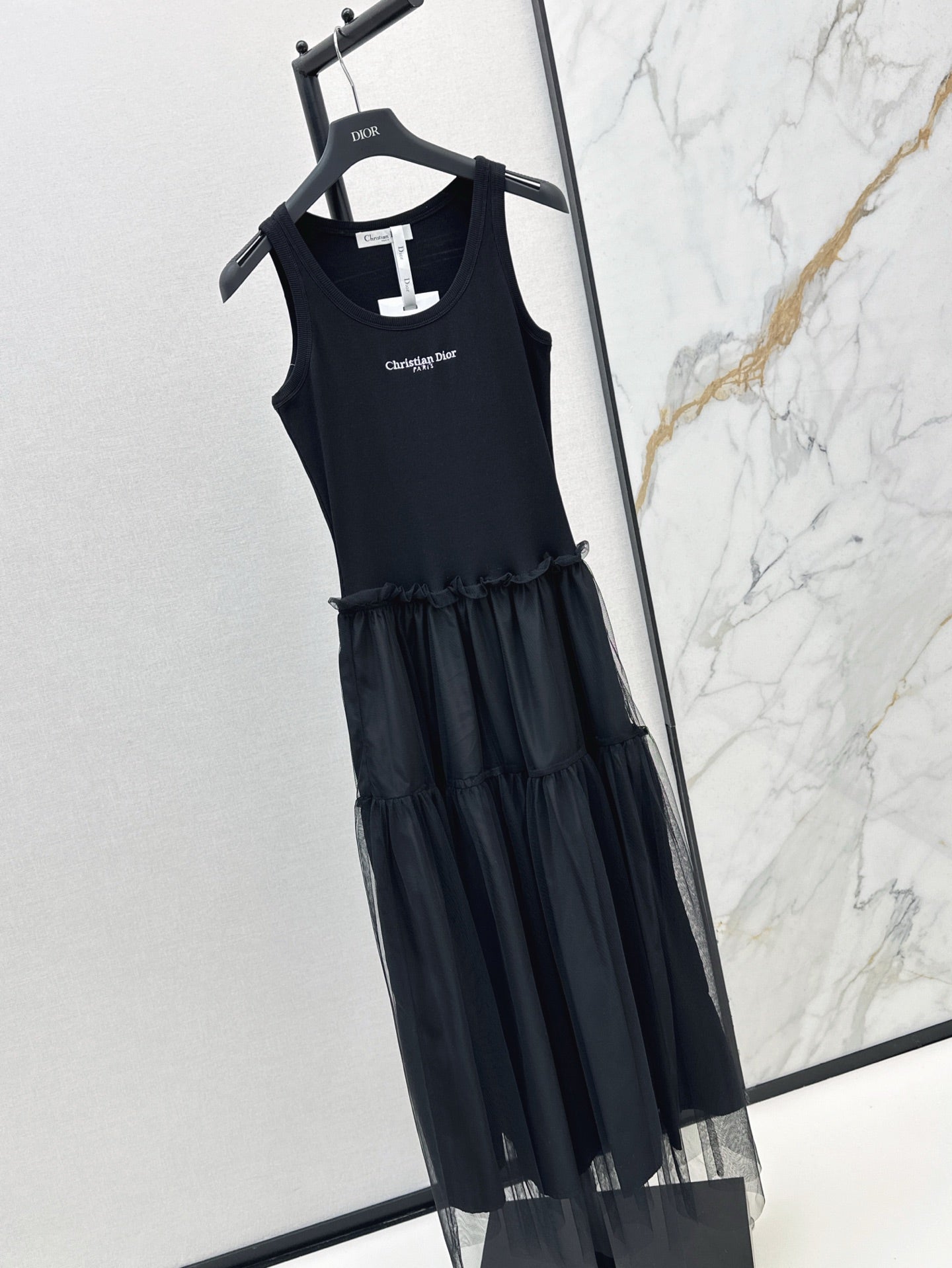 CD 25ss sleeveless dress