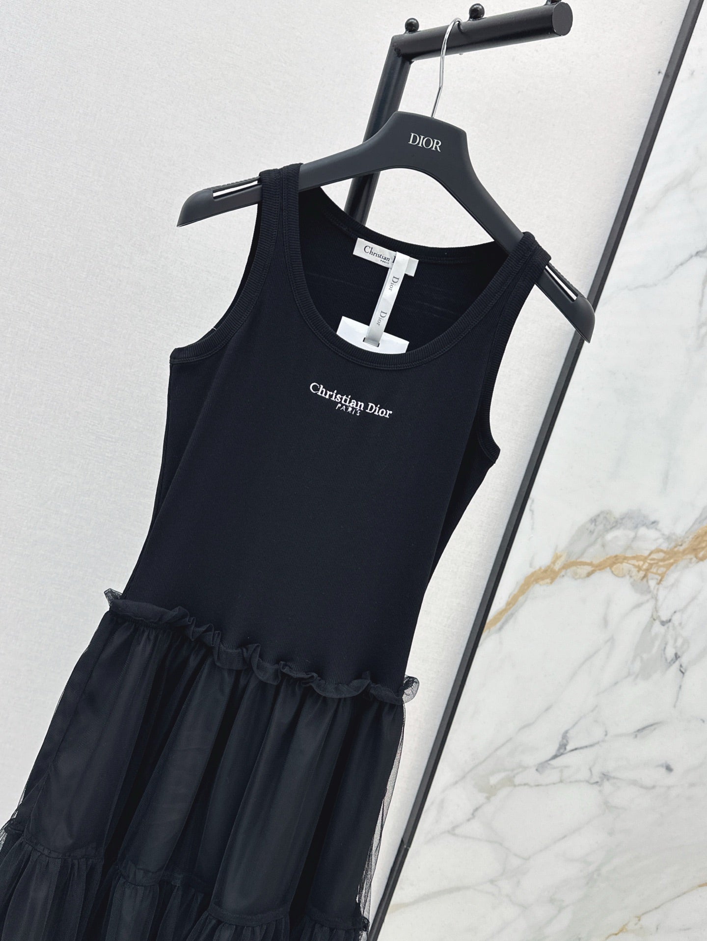 CD 25ss sleeveless dress