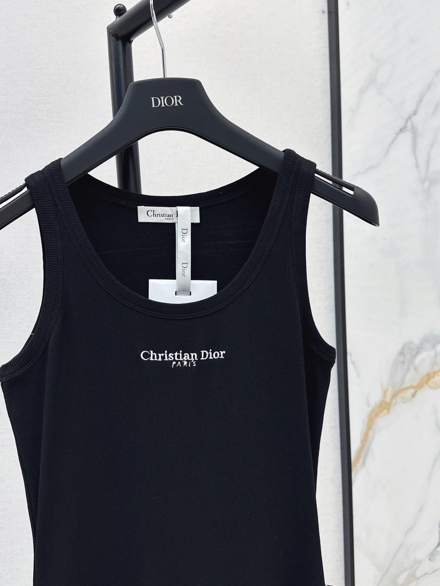 CD 25ss sleeveless dress