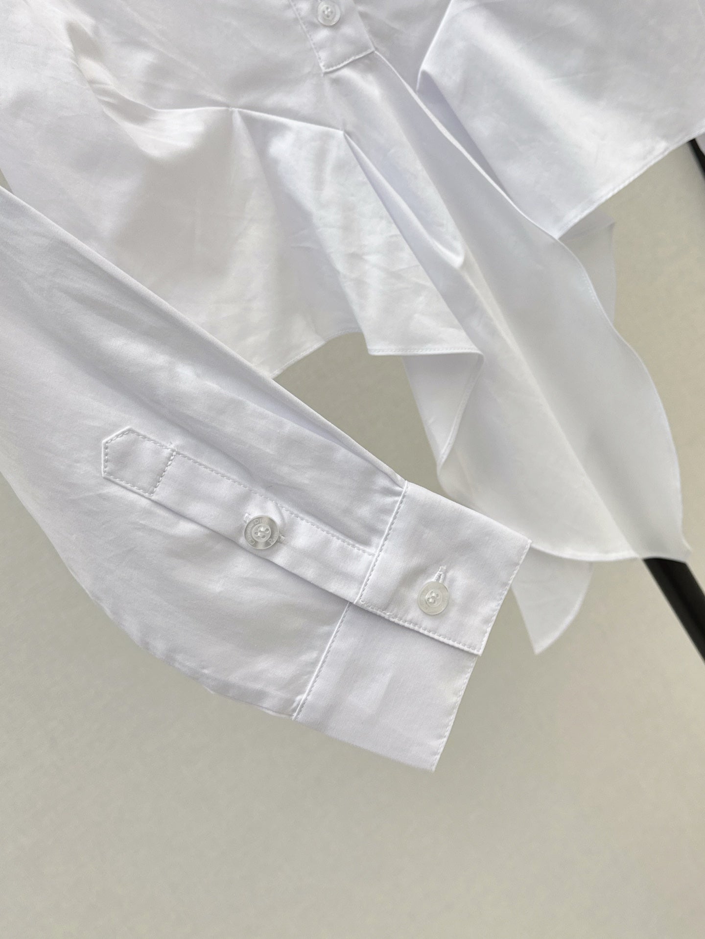 CD 25SS crop shirt