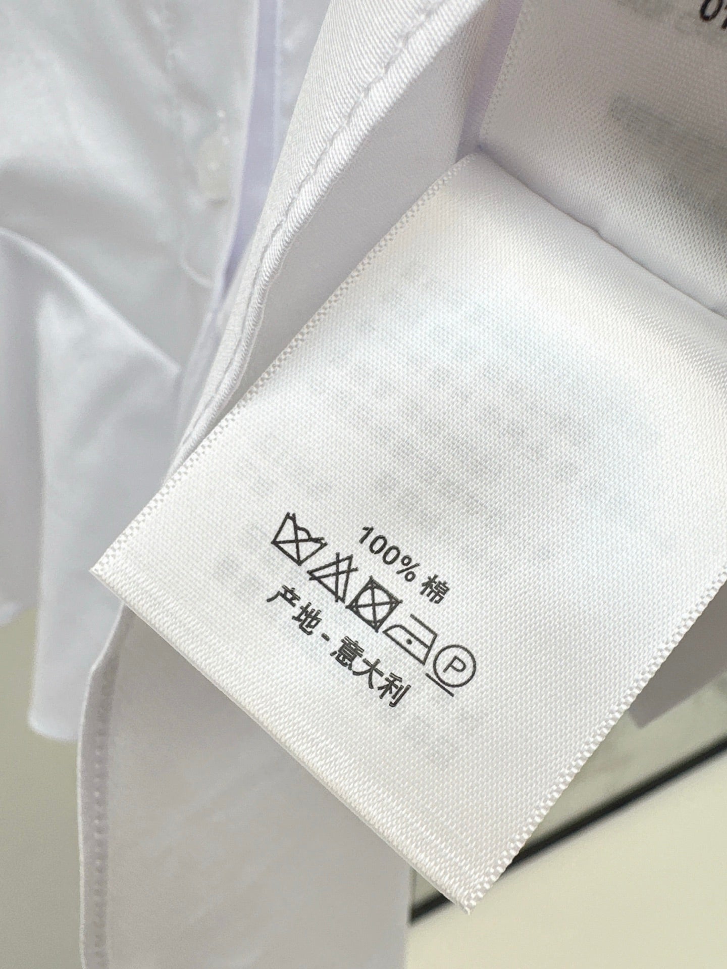 CD 25SS crop shirt