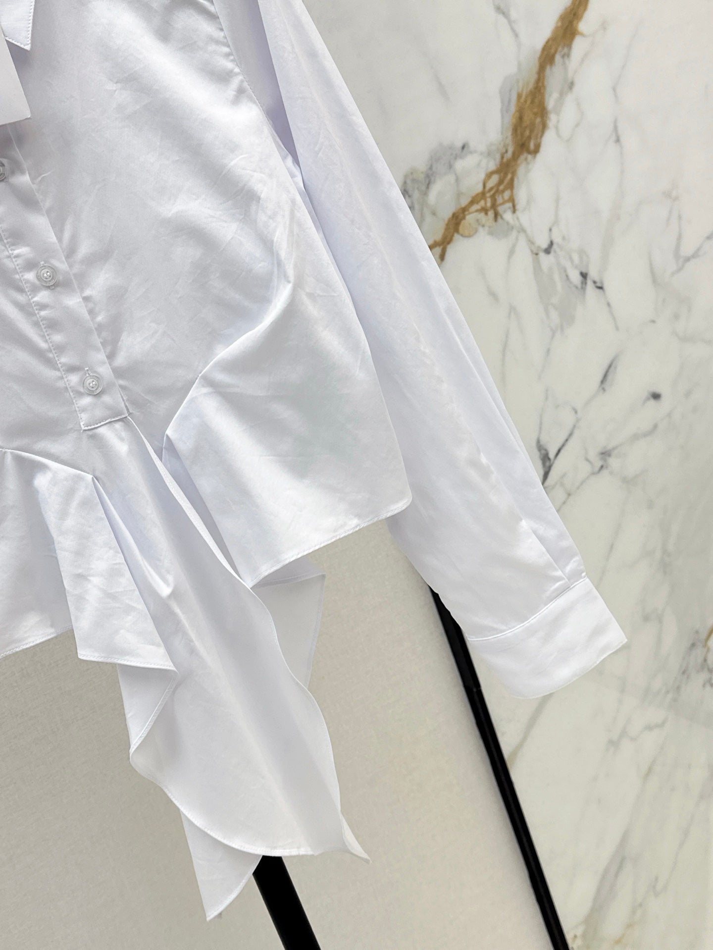 CD 25SS crop shirt