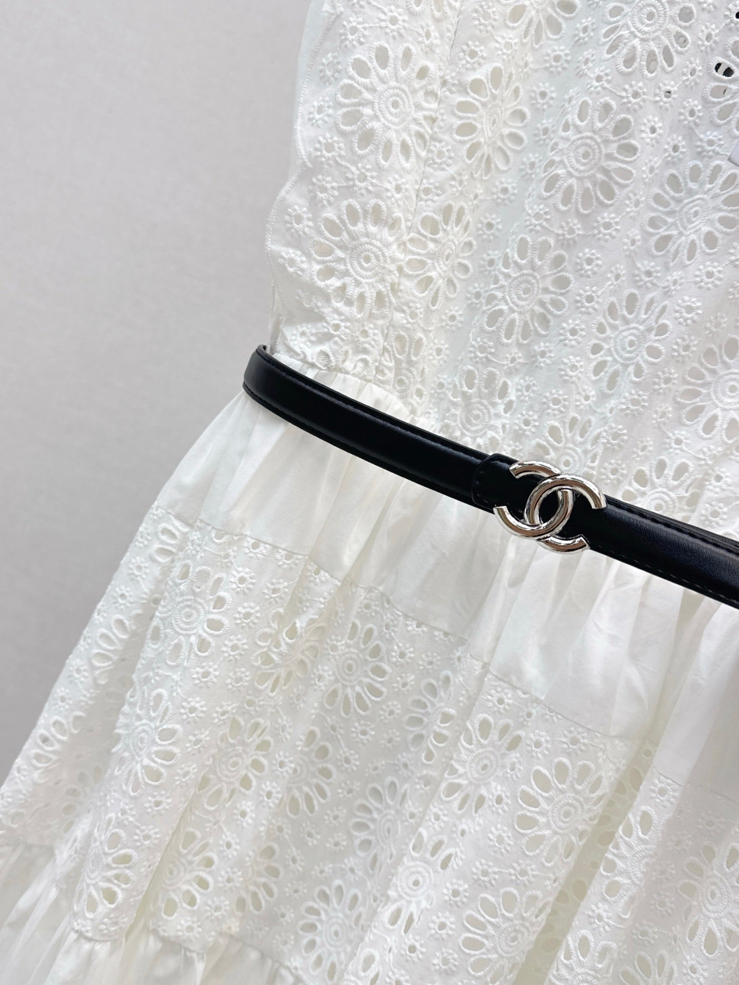 Chan 25ss hollow dress