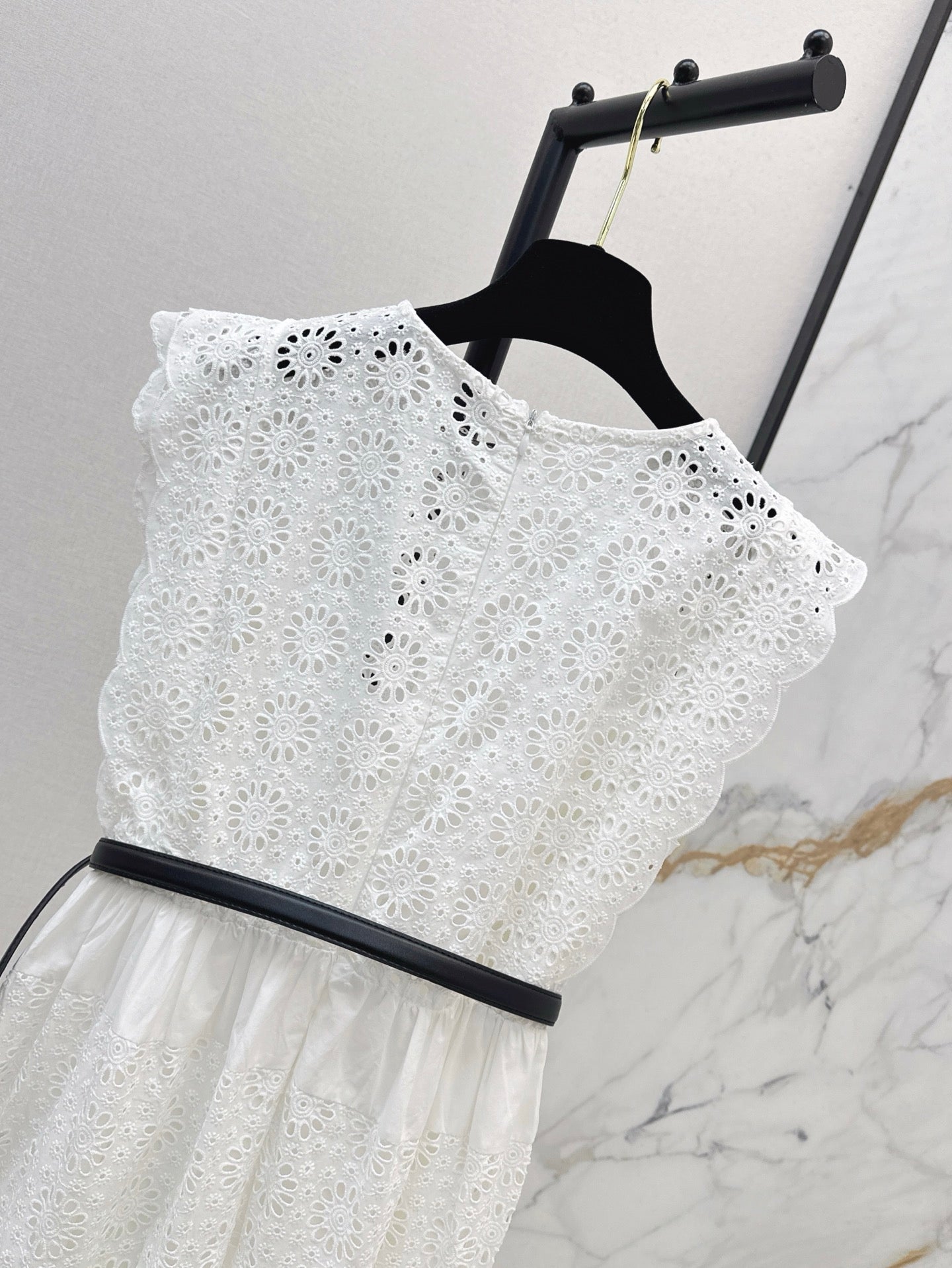 Chan 25ss hollow dress
