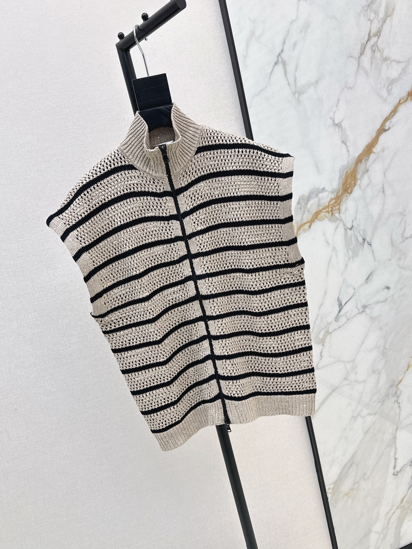 Bottega 25ss Linen hollow vest