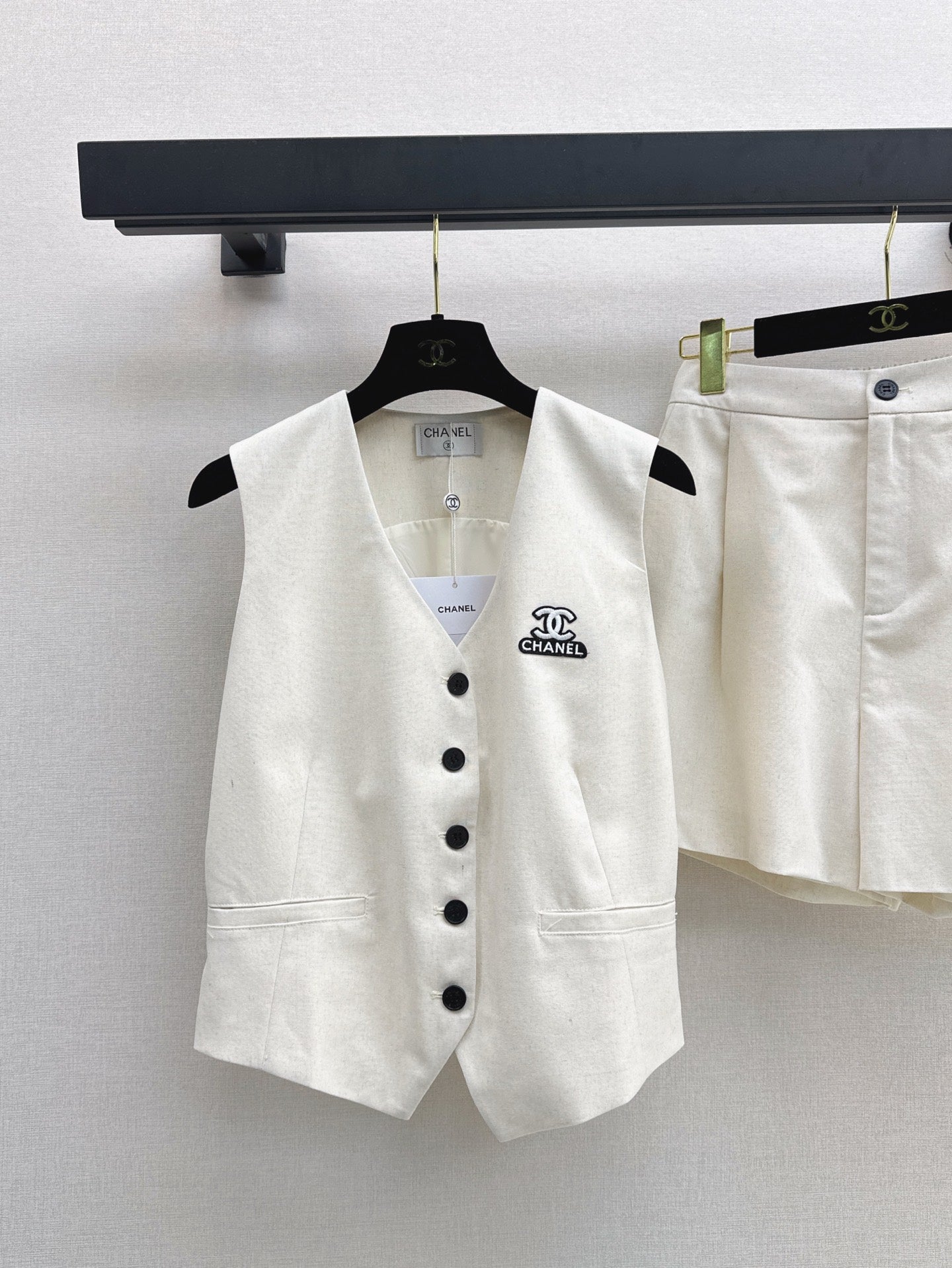 Chan 25ss vest short set