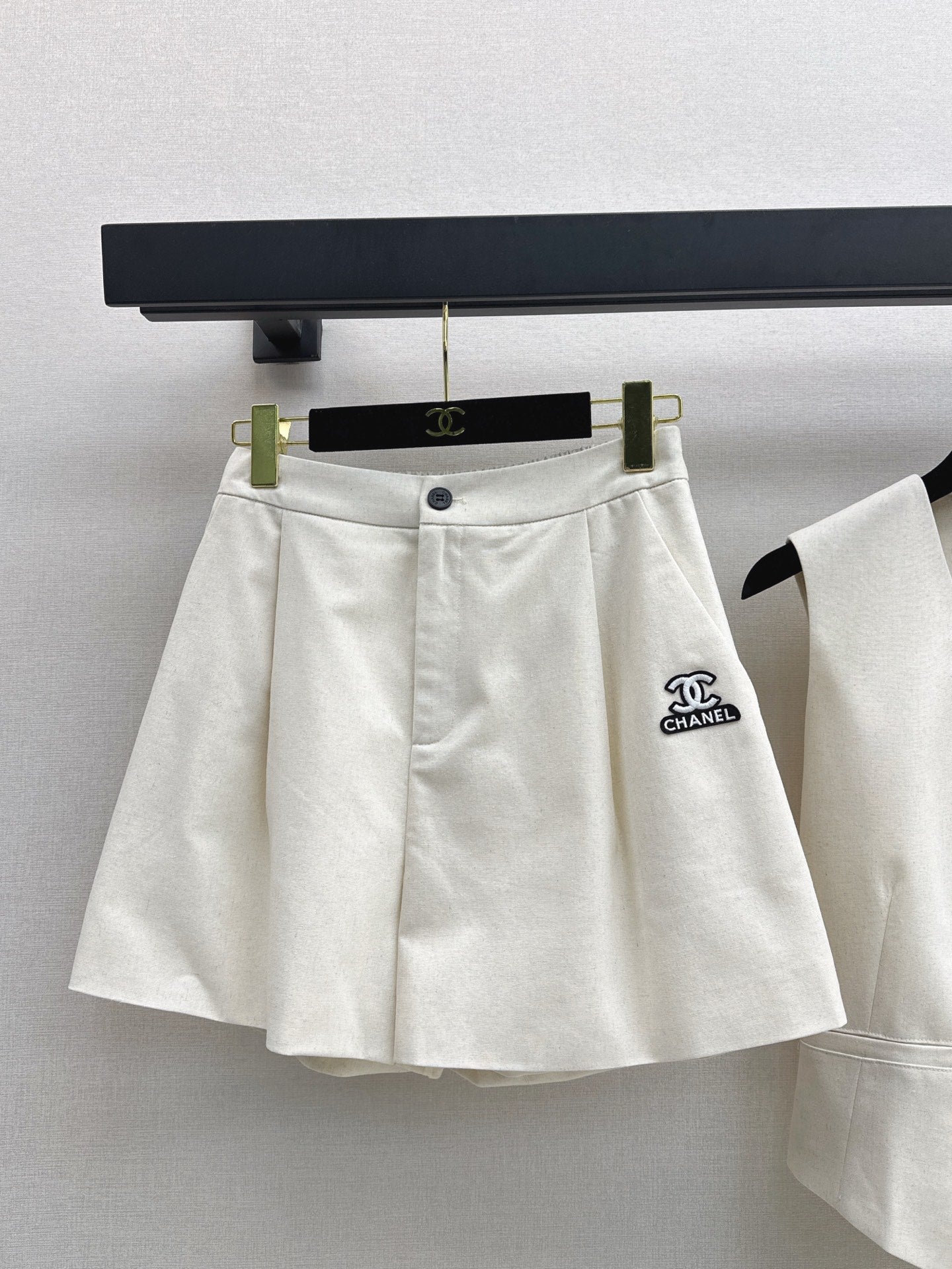 Chan 25ss vest short set