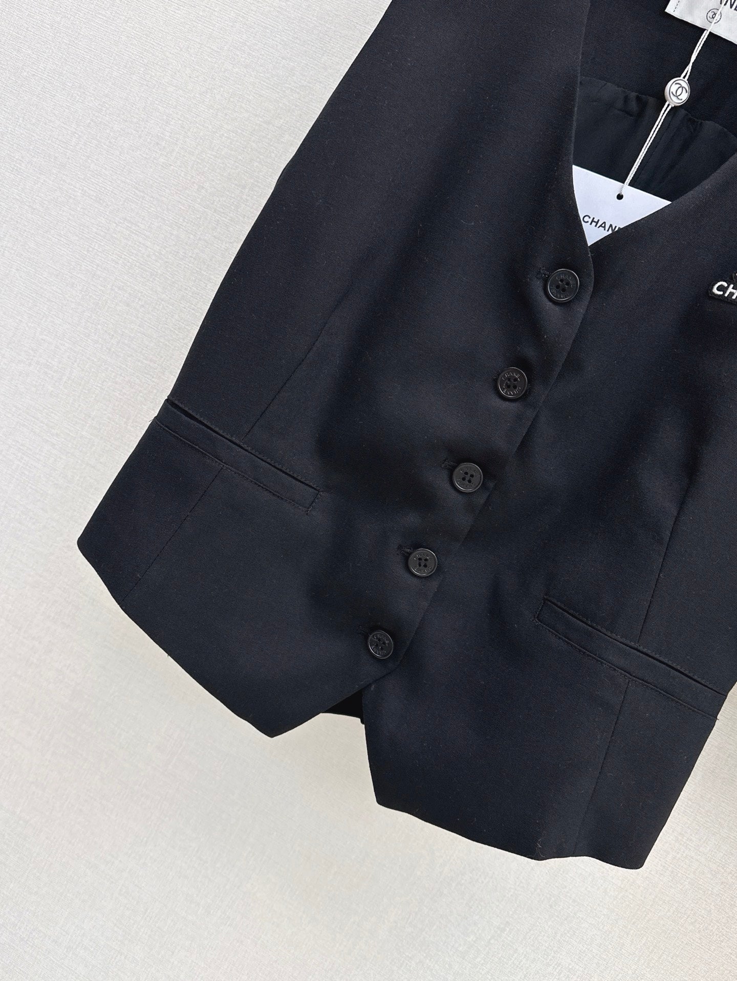 Chan 25ss vest short set