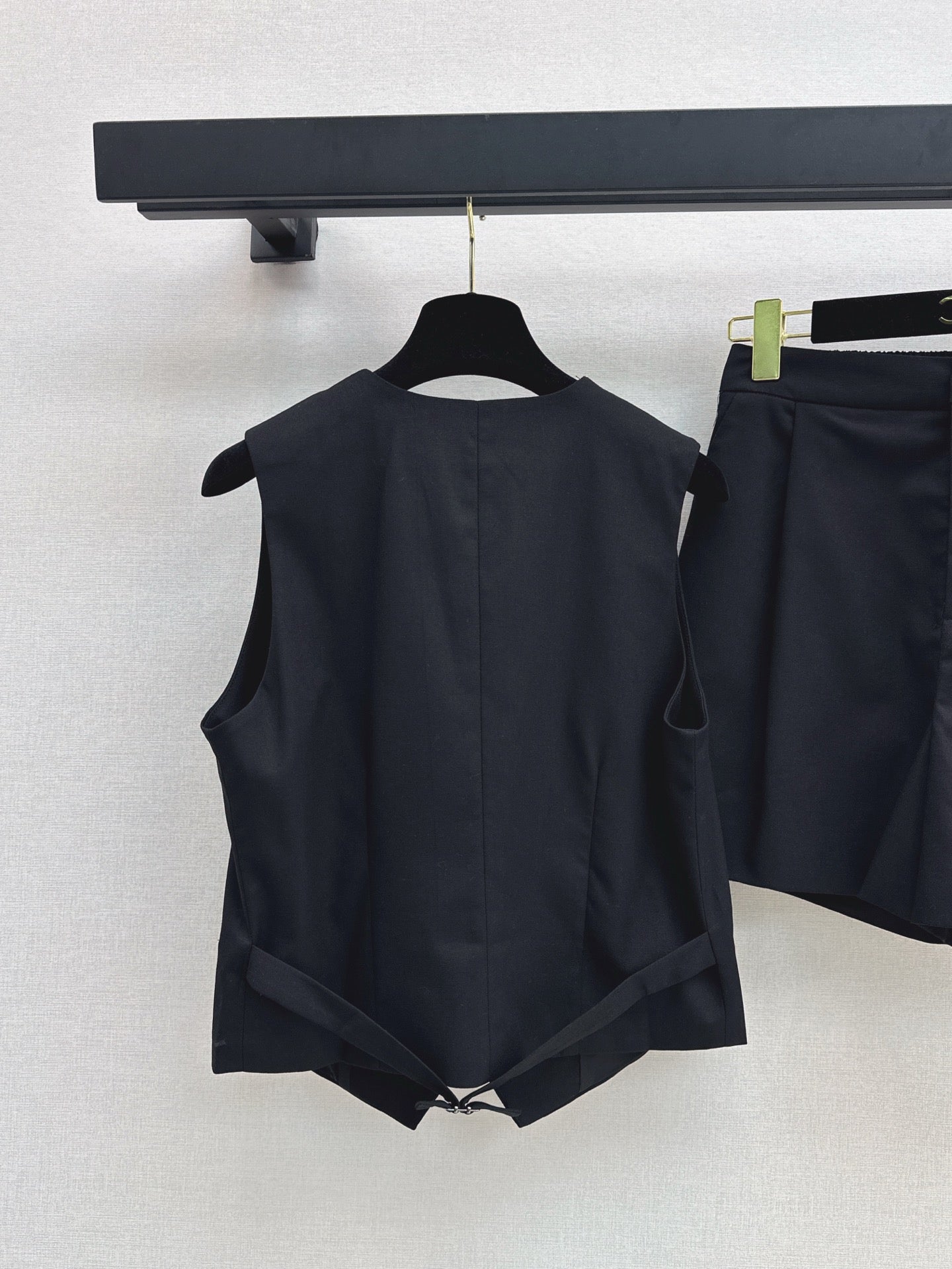Chan 25ss vest short set