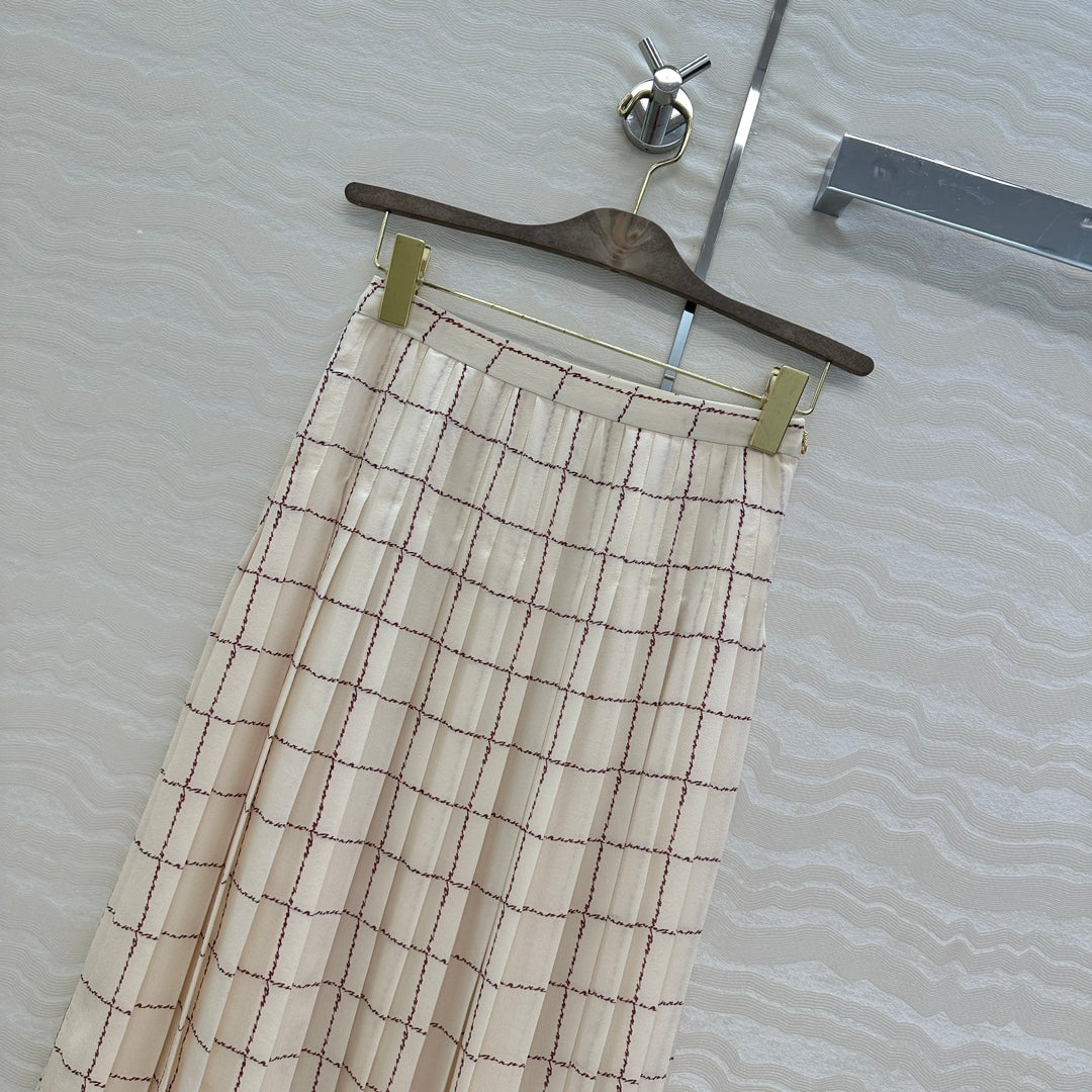 Loro 25ss silk skirt